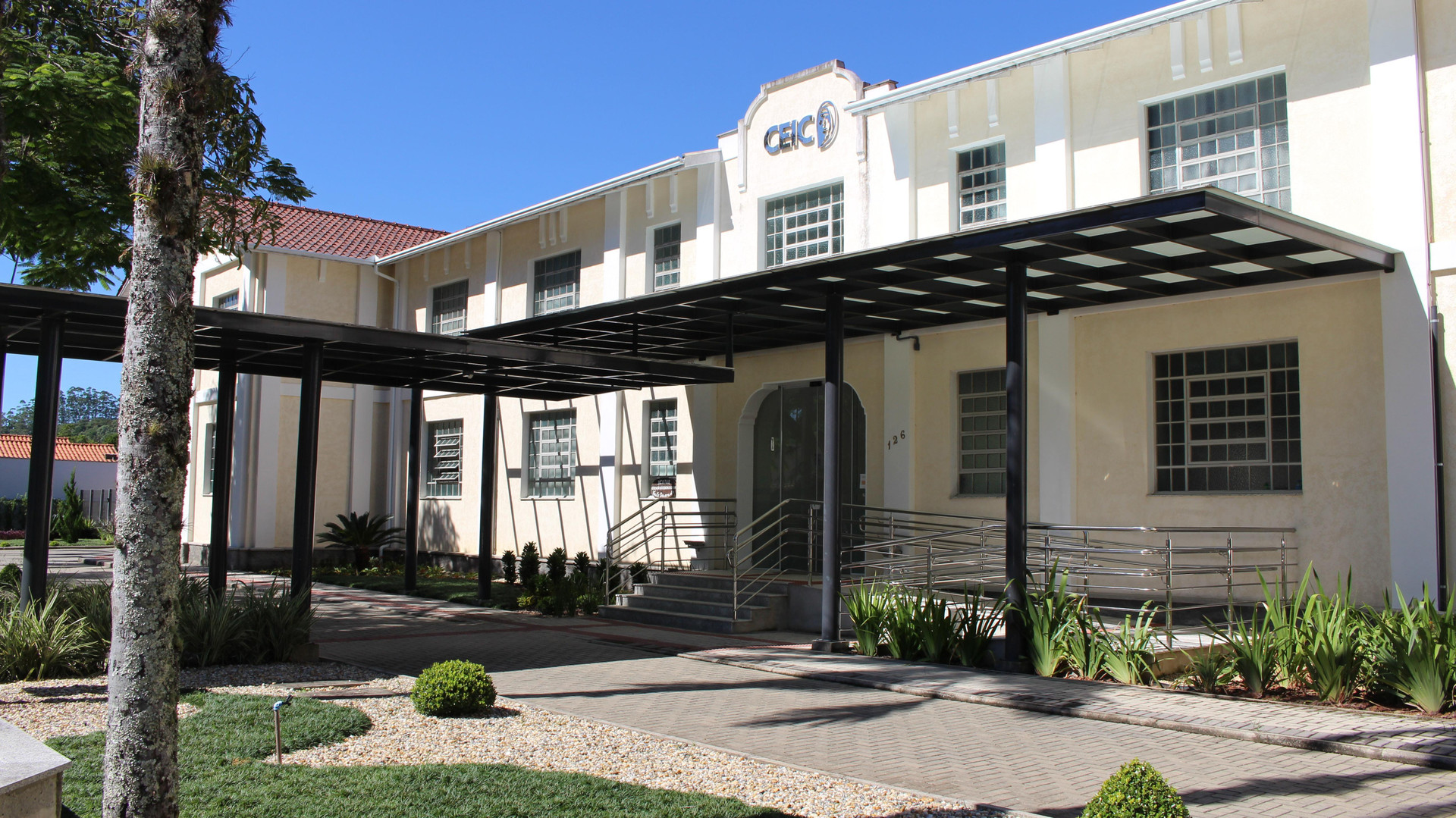 Vista Exterior Pousada CEIC