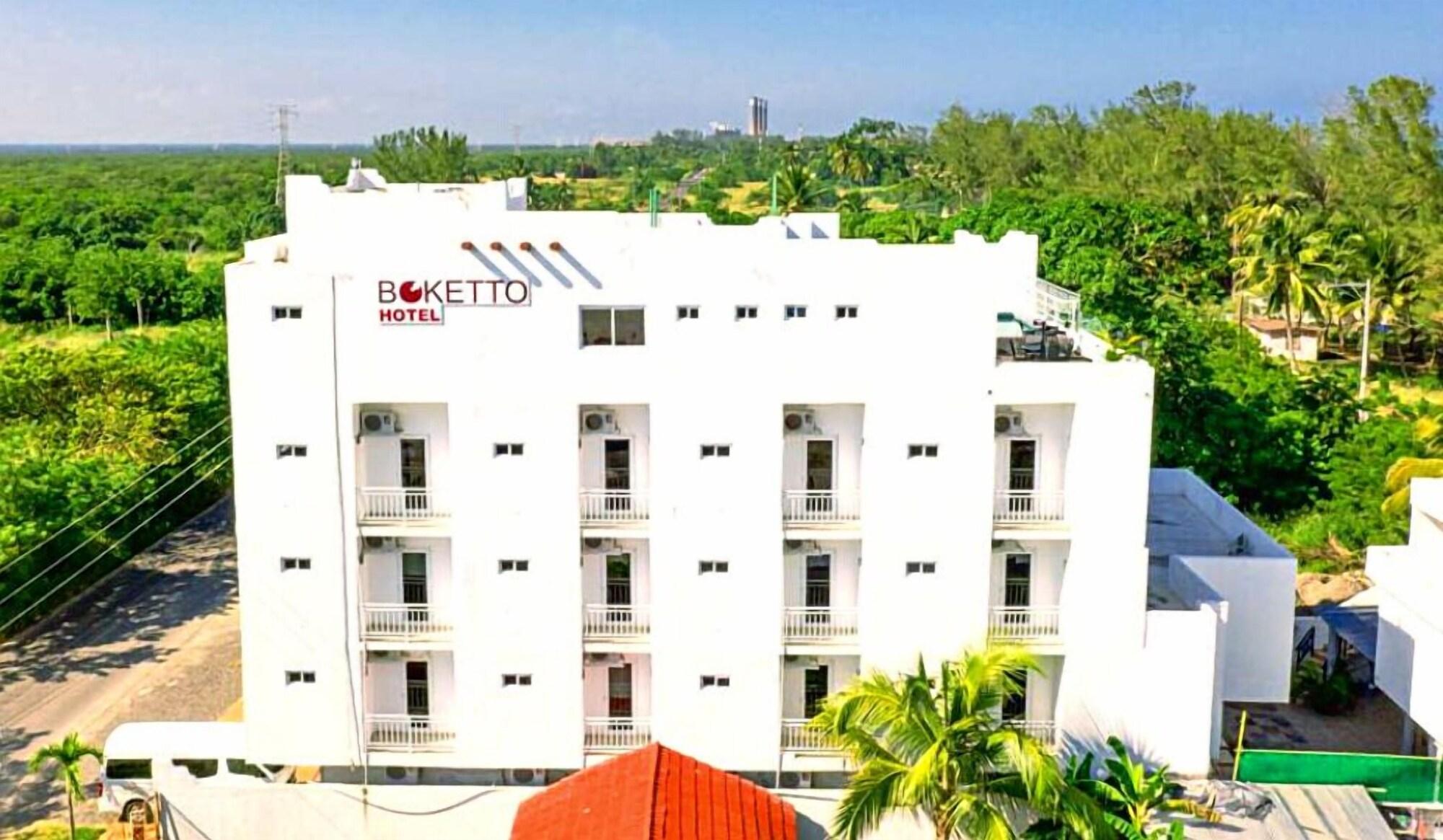 Varios Hotel Boketto