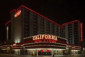 Alojamiento - California Hotel and Casino
