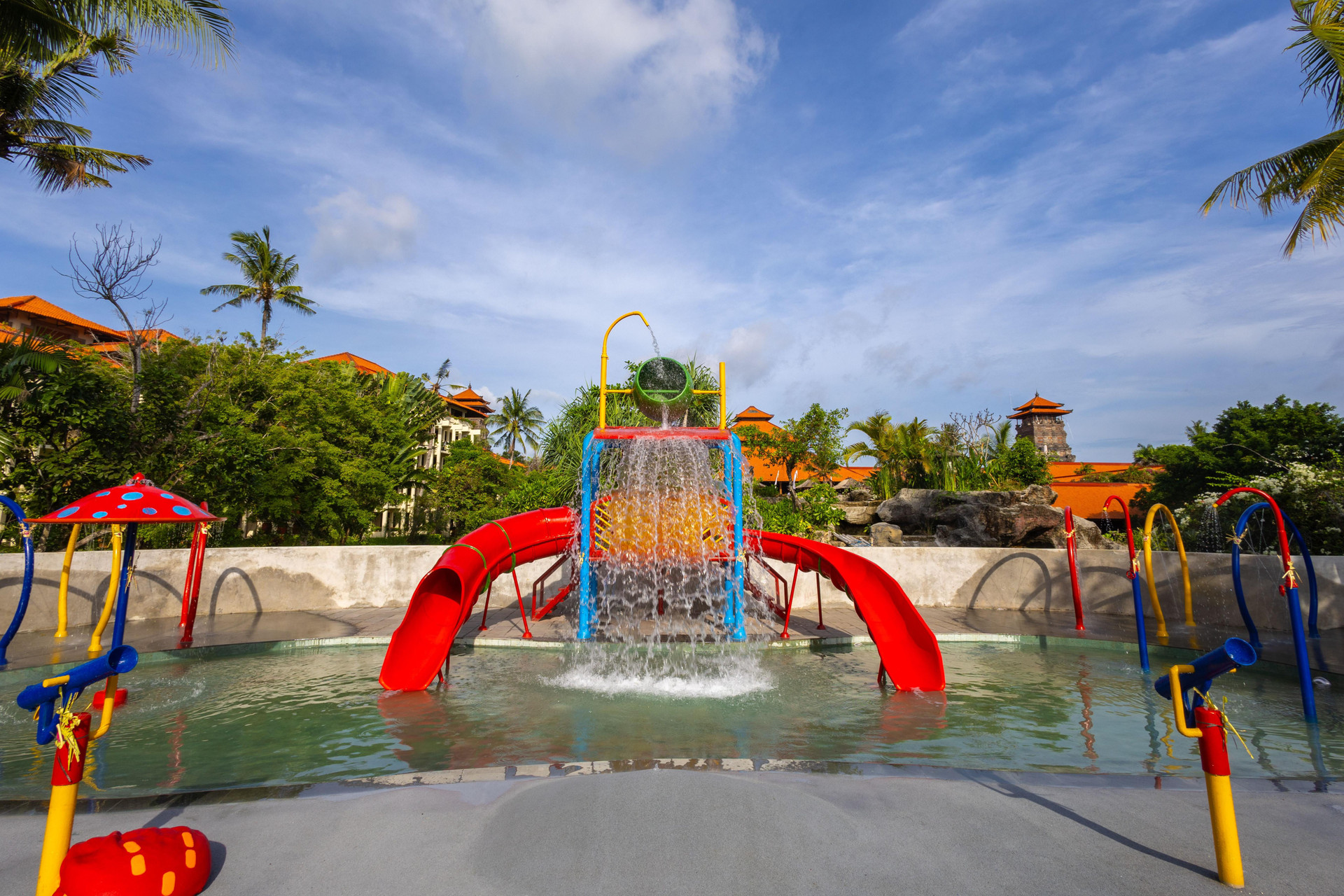 Vista Exterior Ayodya Resort Bali