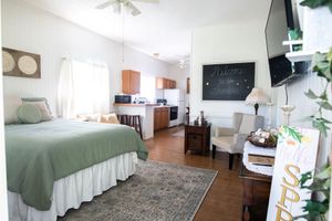 Alquiler Vacacional - The Firefly is between Waco and Corsicana, 5 minutes from the Navarro Mills Lake