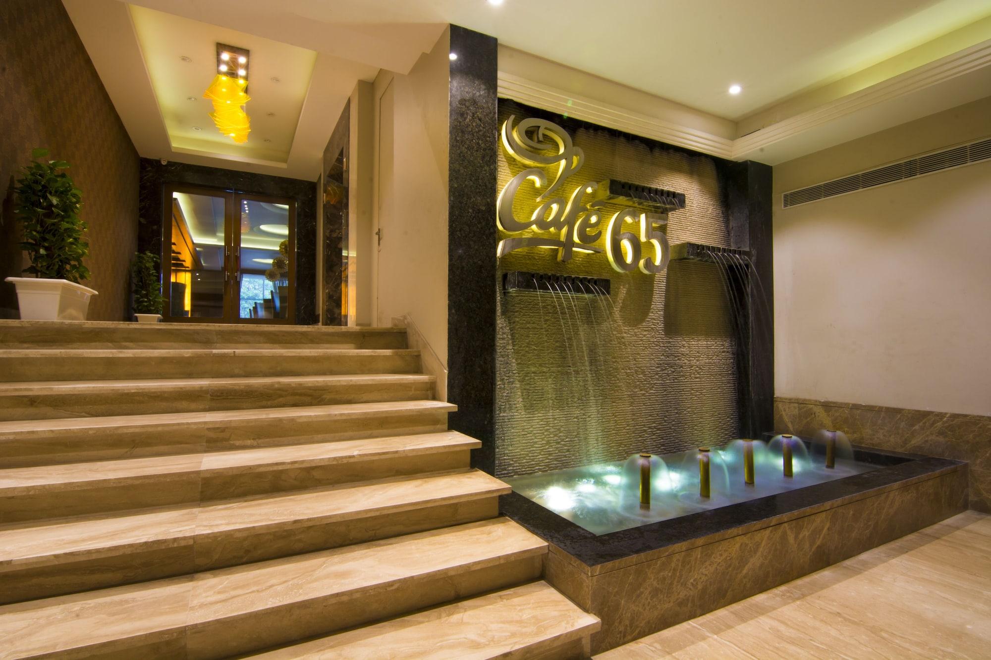 Vista Lobby The India Benares