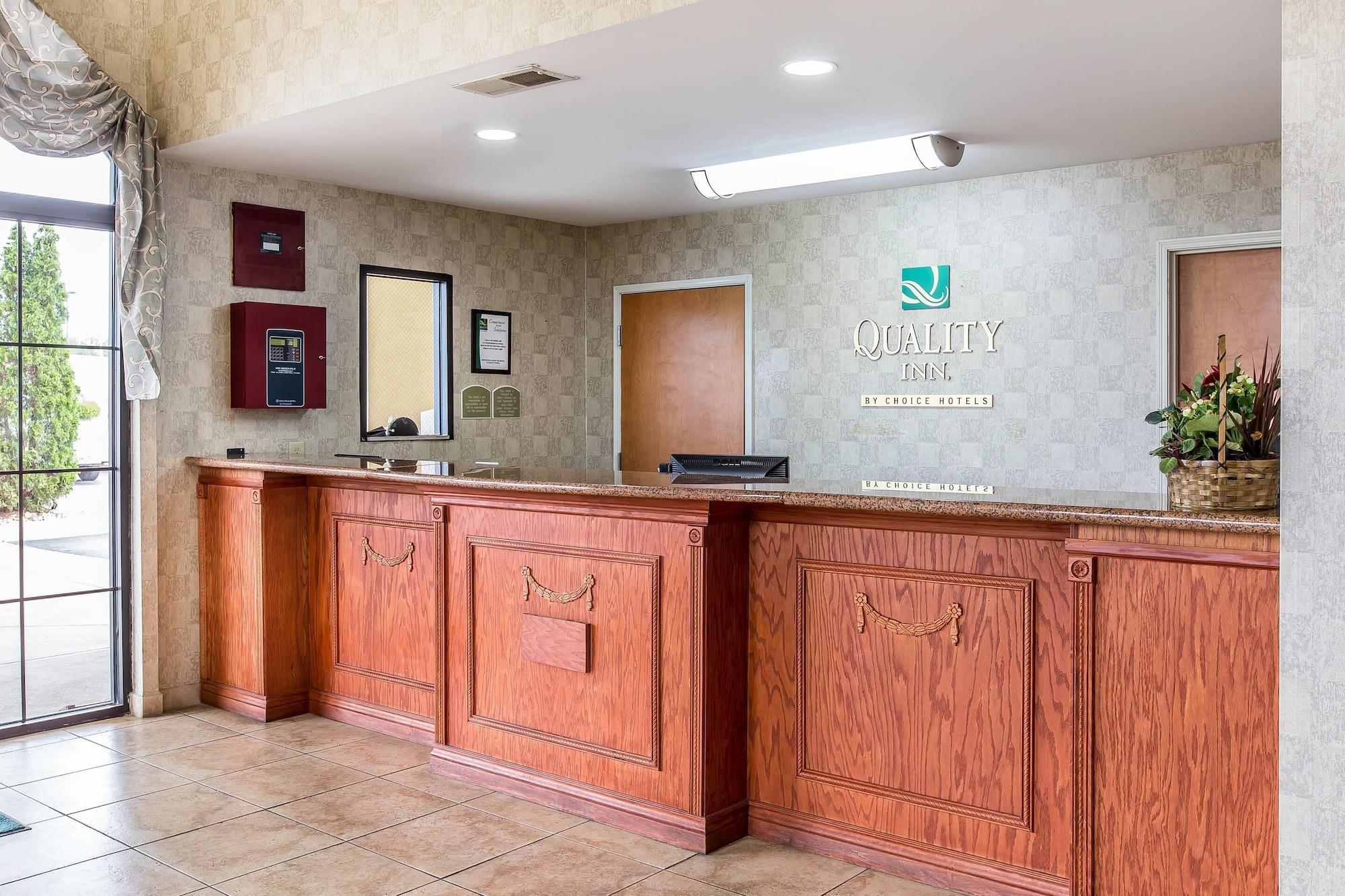 Vista Lobby Quality Inn Hanceville US Hwy 31