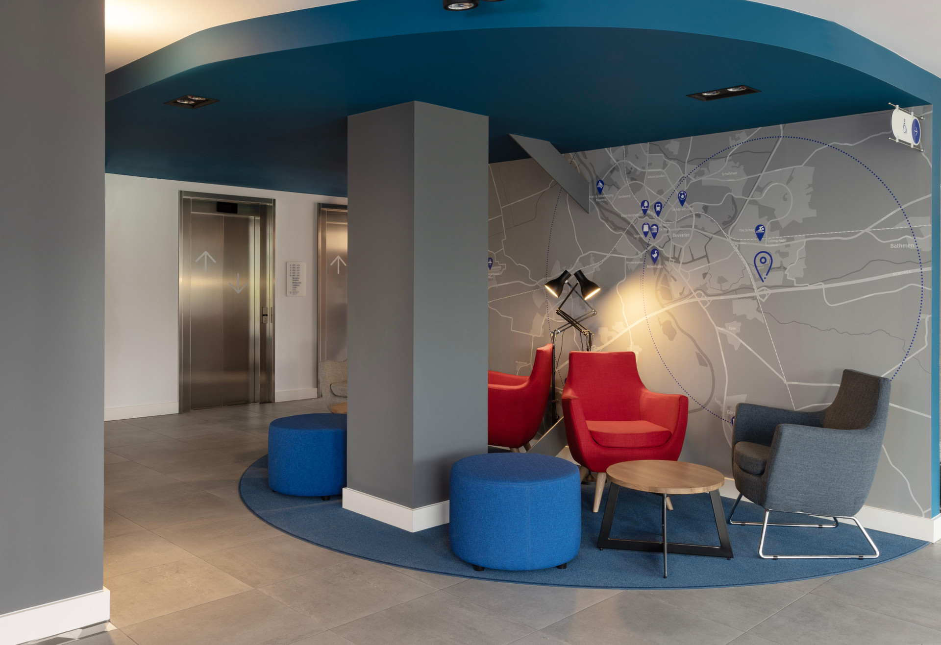 Vista Lobby Holiday Inn Express & Suites Deventer