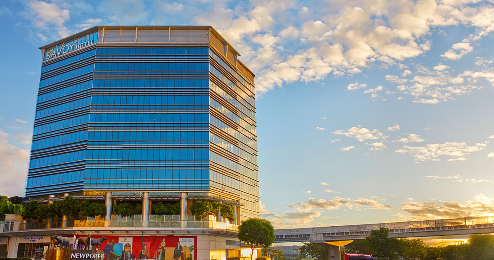 Vista Exterior Savoy Hotel Manila near NAIA Terminal 3 MNL