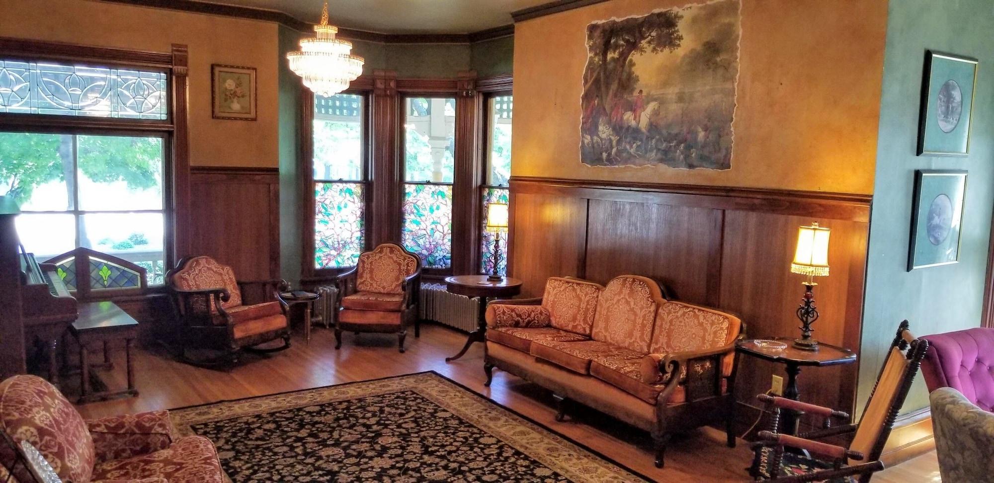 Vista Lobby Historic Victorian Inn