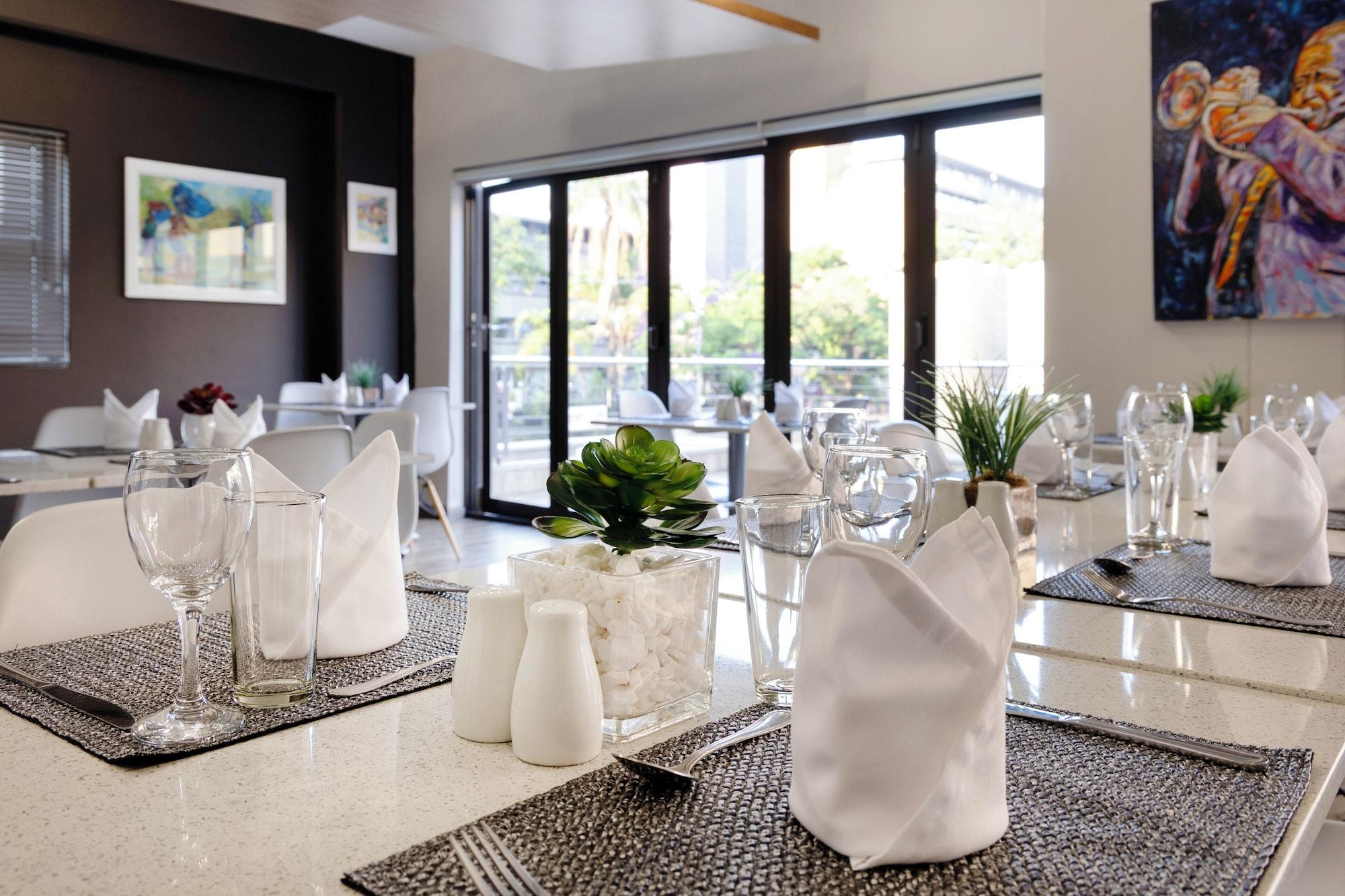 Restaurant Akanani Apartments