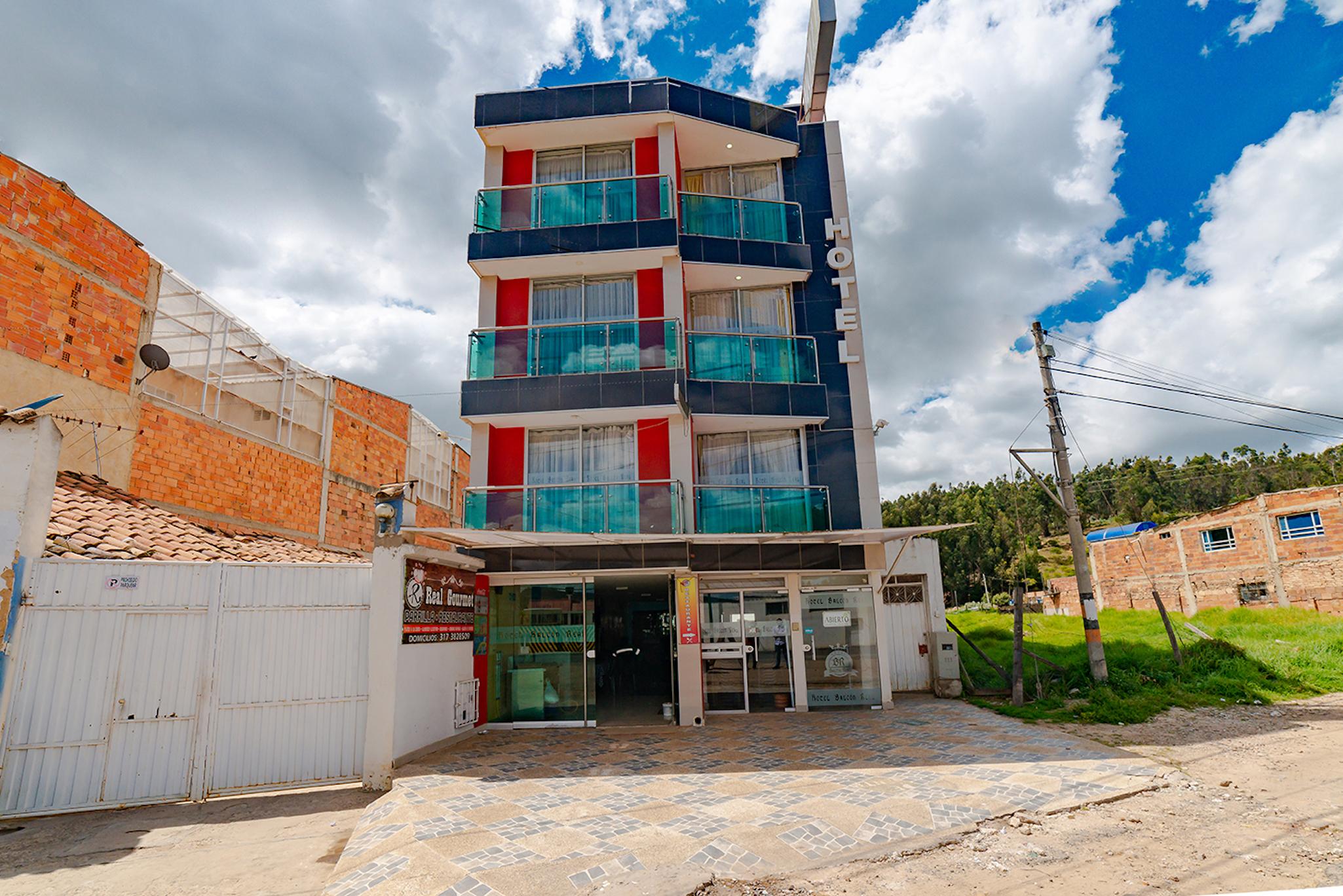 Vista Exterior Ayenda Balcon Real