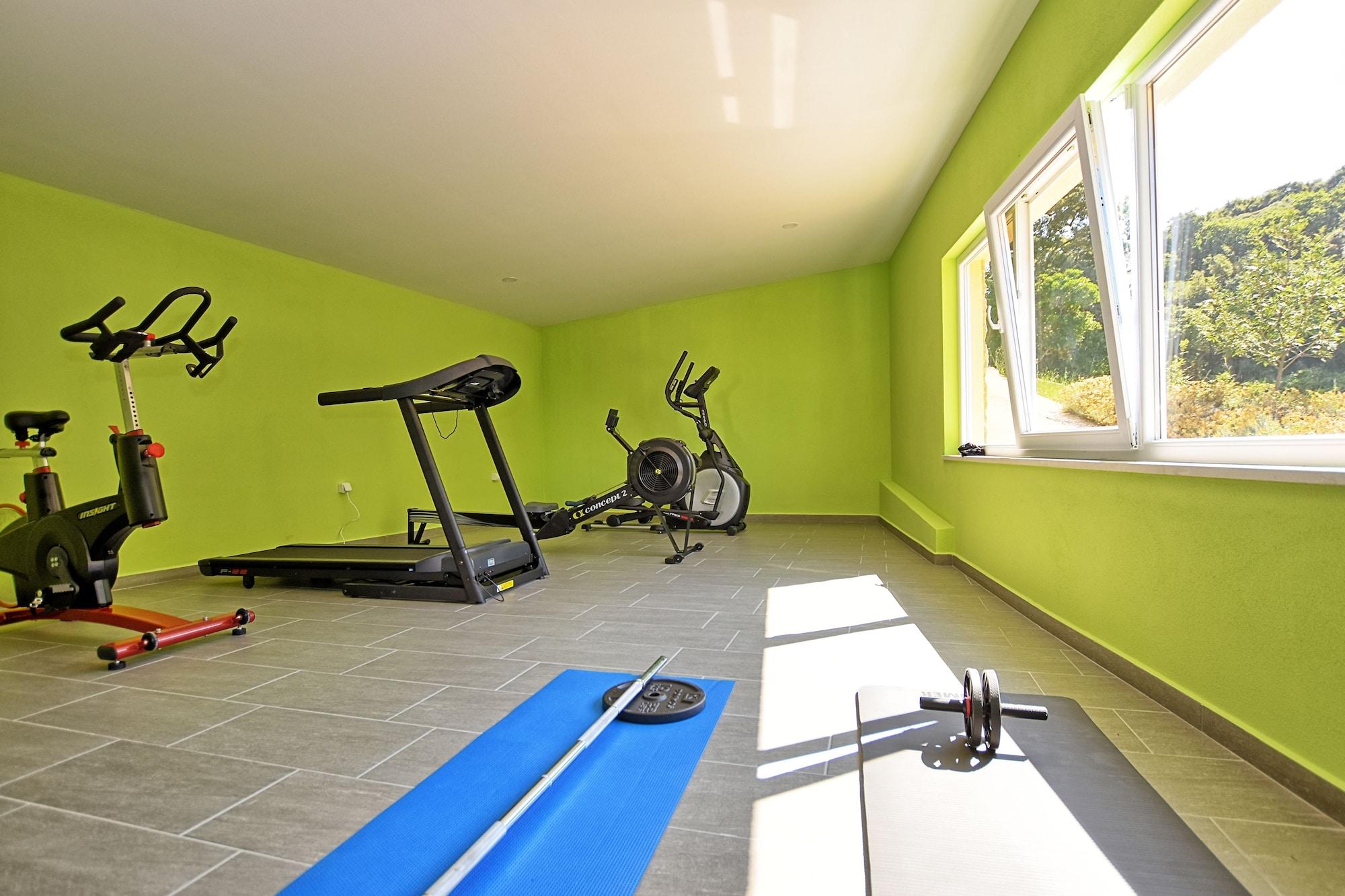 Gimnasio Lastura Aparthotel & Mobile Homes