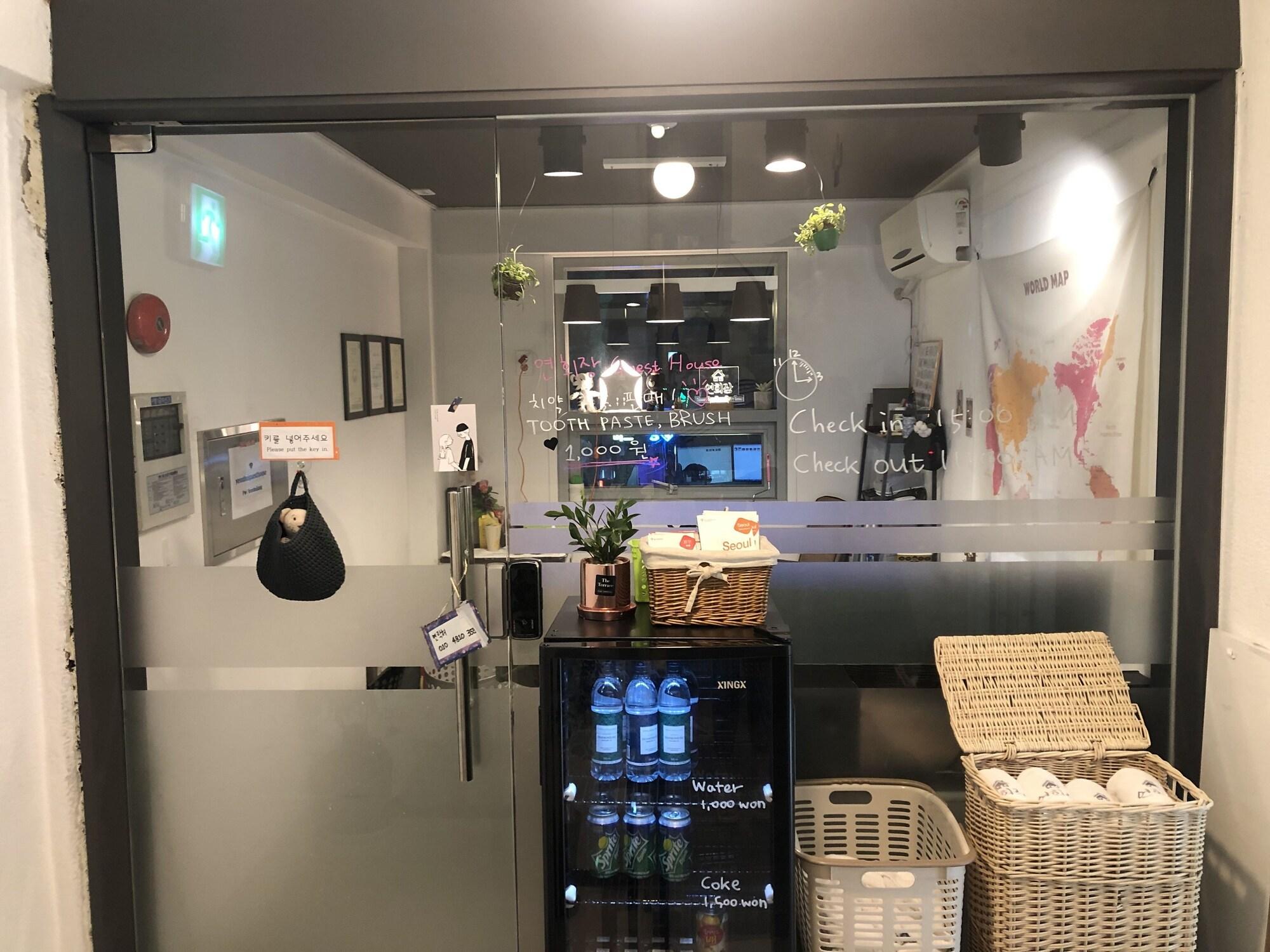 Vista Lobby YH GuestHouse - Hostel