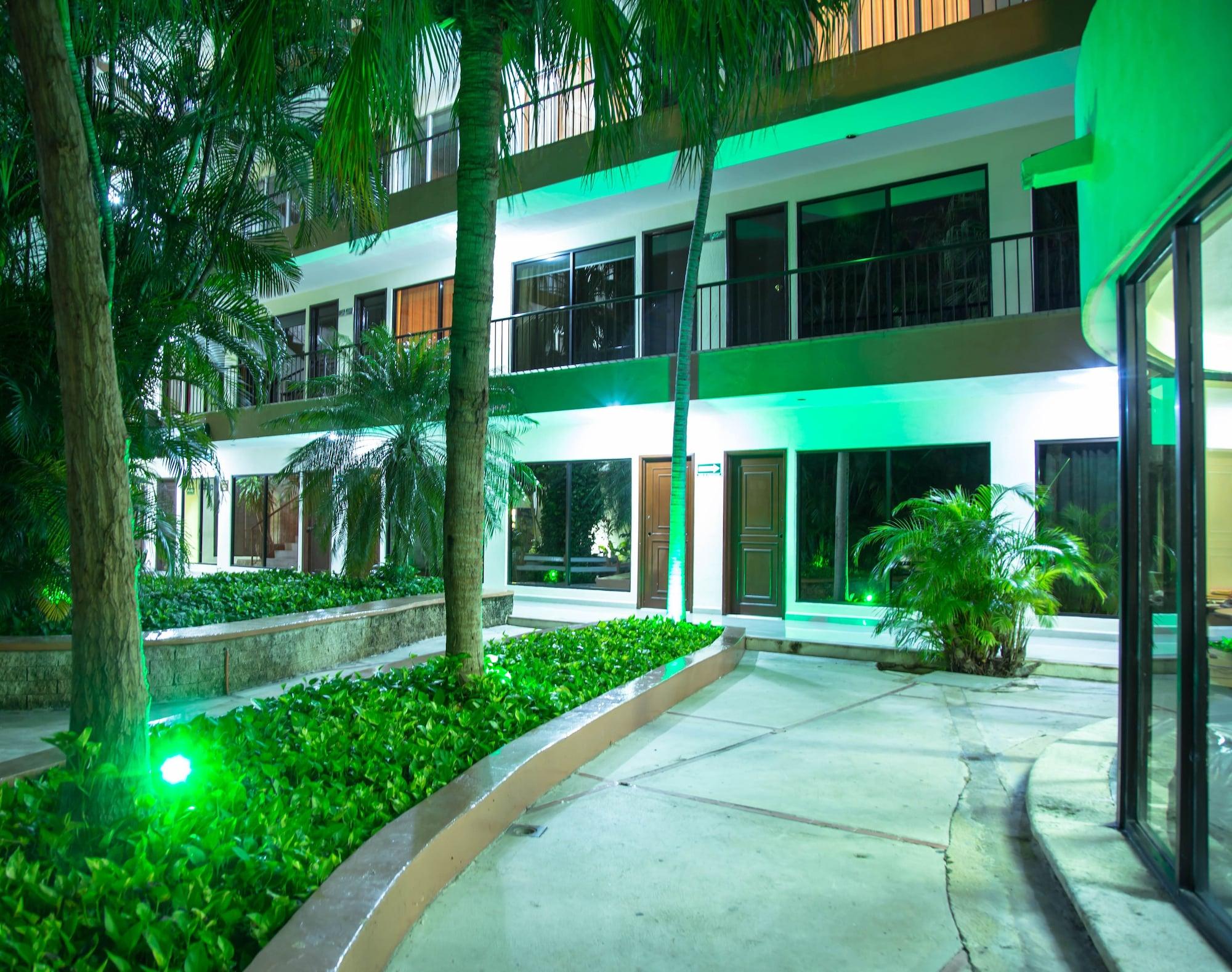 Vista Exterior Hotel Ambassador Merida