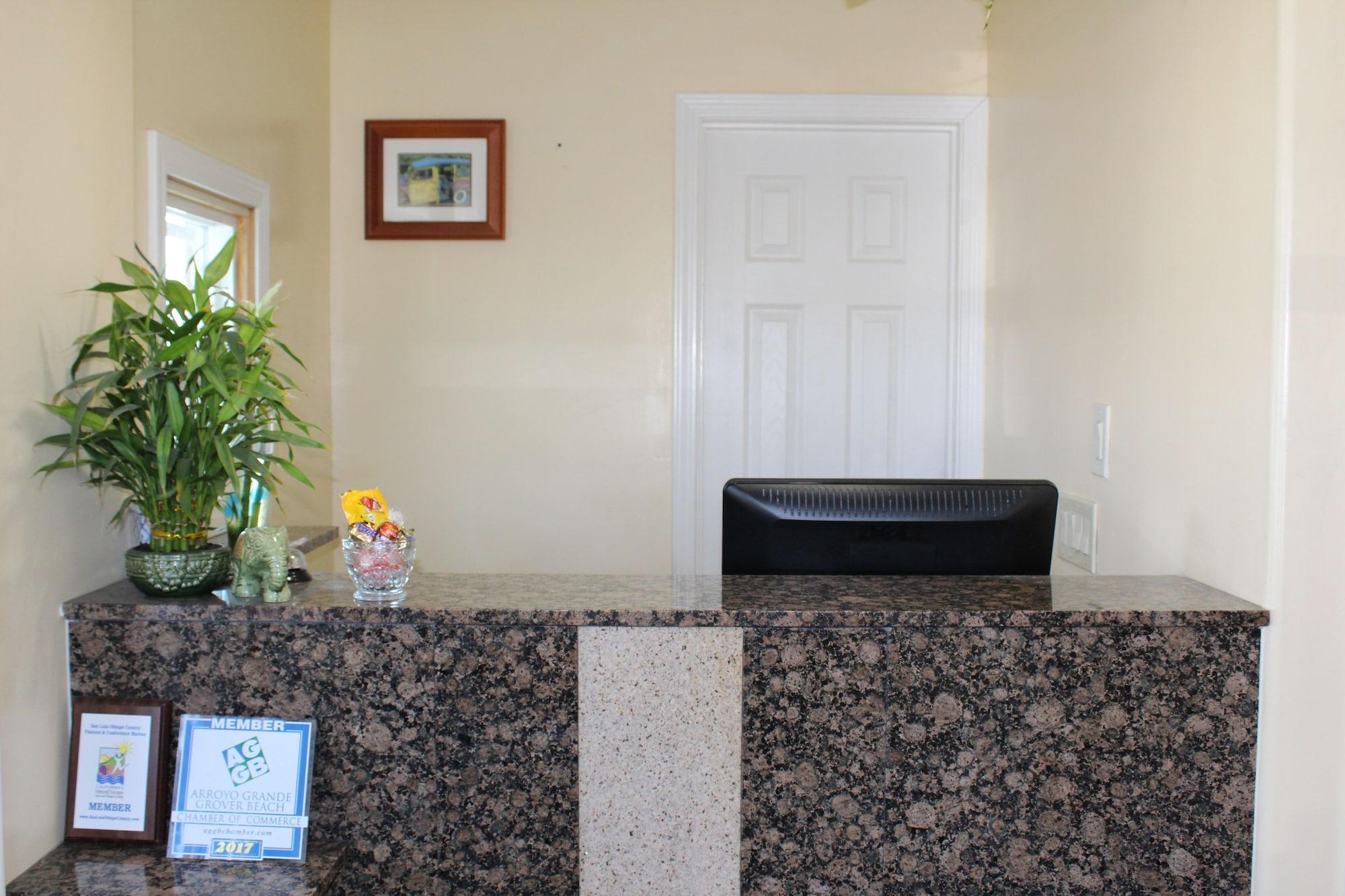 Vista Lobby BeachWay Inn