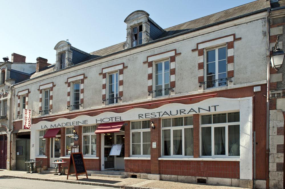 Vista Exterior Hôtel Restaurant La Madeleine