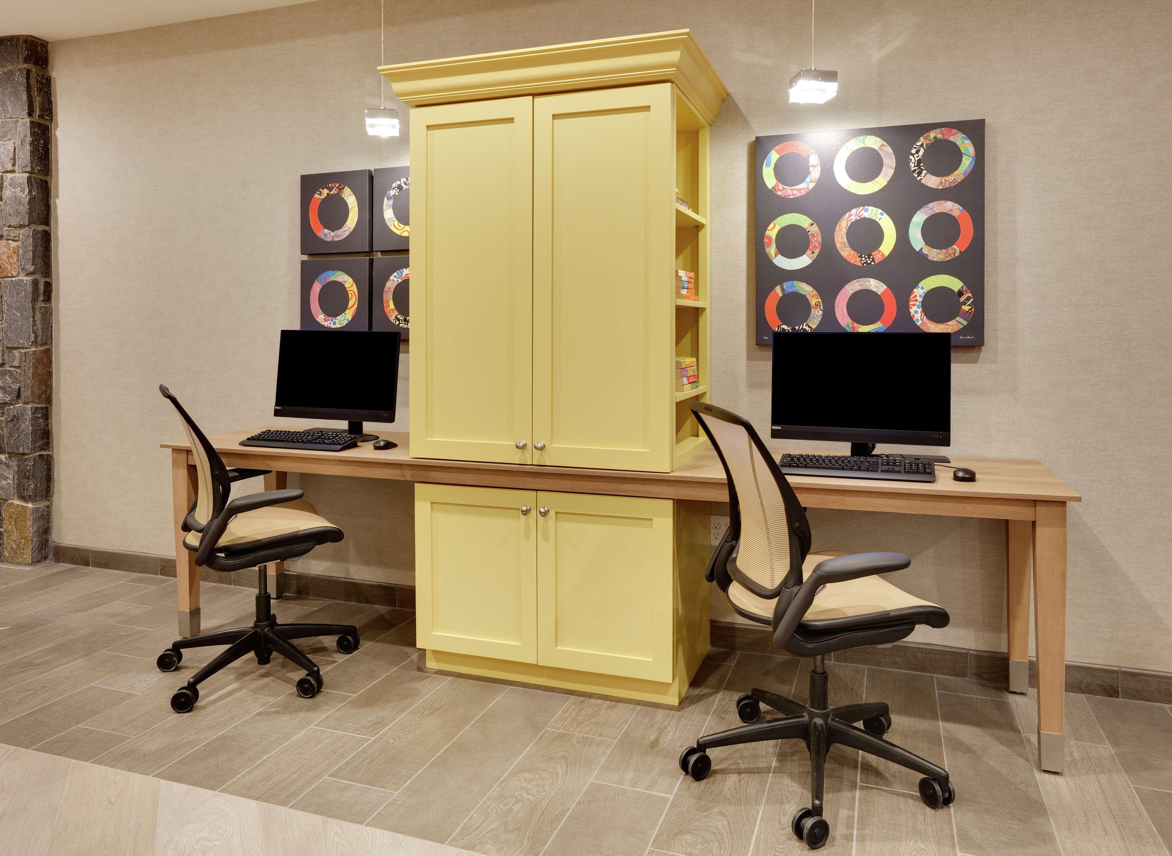Centro de Negocios Home2 Suites By Hilton Yakima Airport