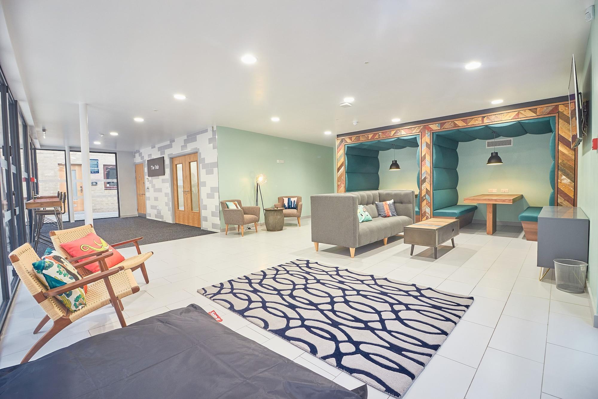 Varios Destiny Student Meadow Court - Campus Accommodation