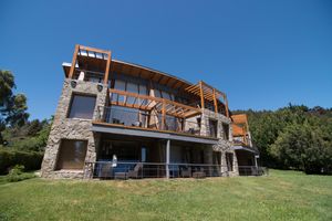 Alojamiento - Rochester Bariloche Suites & Spa
