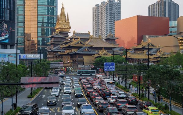 Holiday Inn Express Shanghai Jing'an Temple by IHG