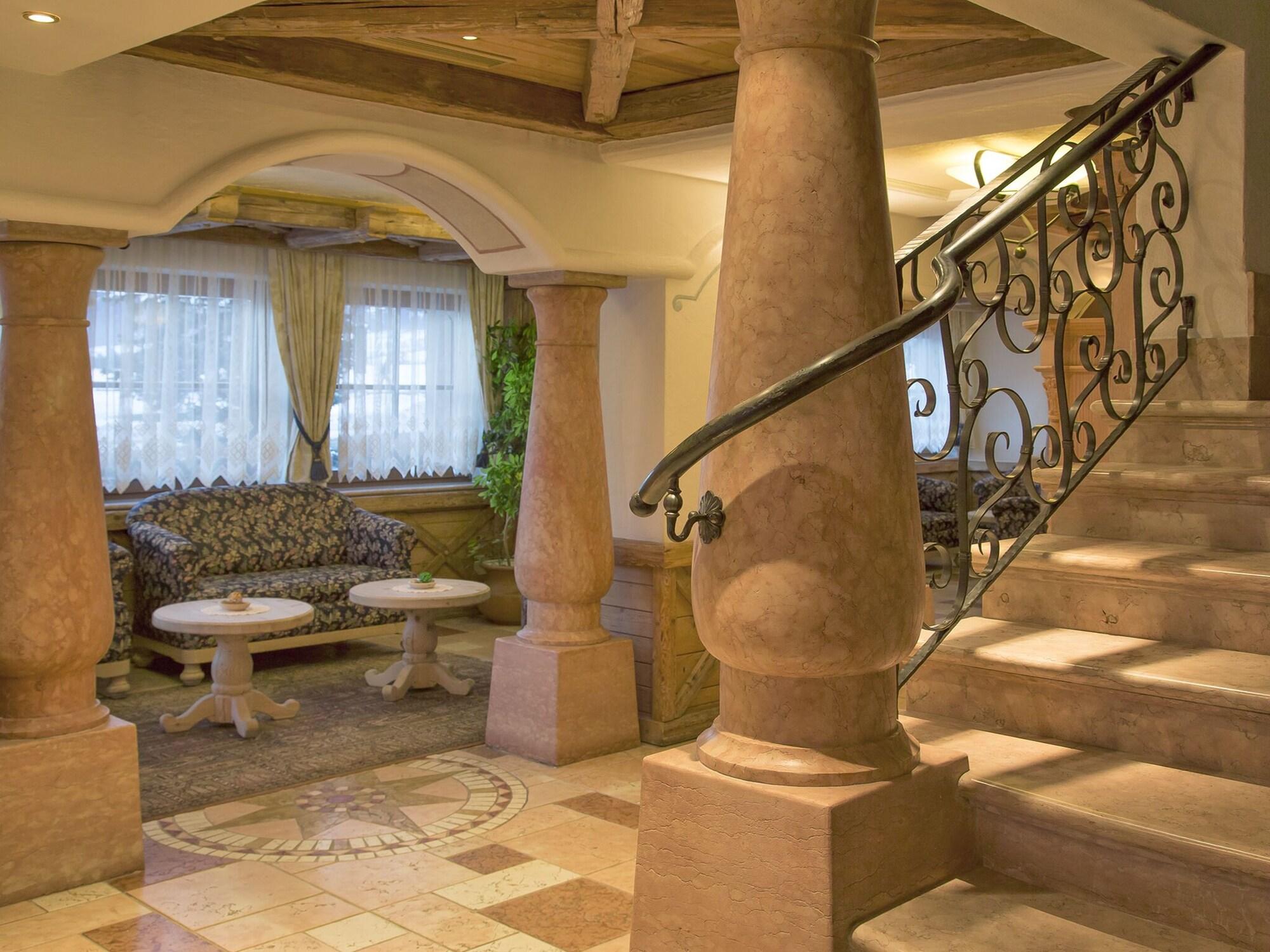 Vista Lobby Hotel Sonne Sole