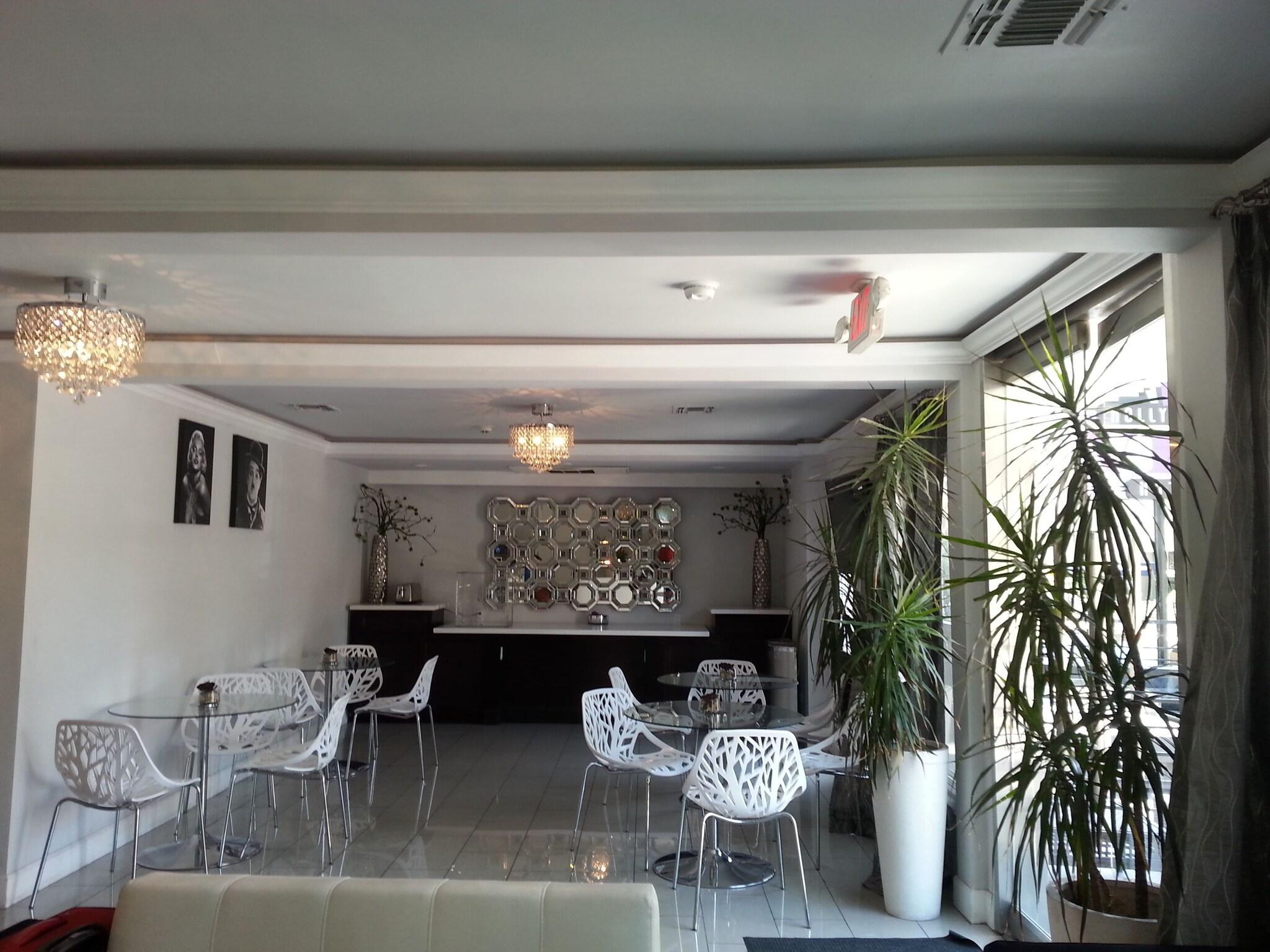 Restaurant Hollywood VIP Hotel
