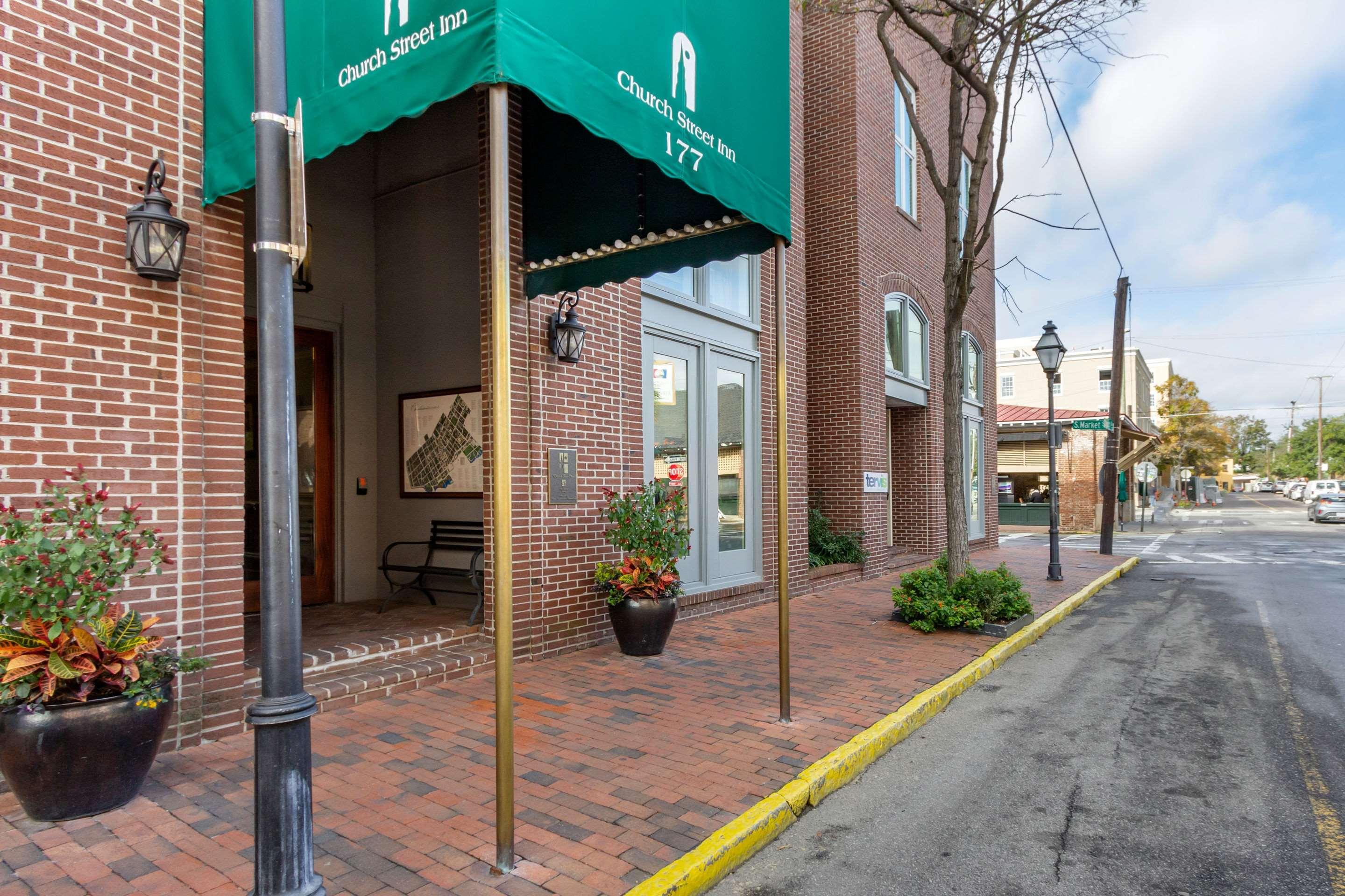 Vista Exterior Church Street Inn, Ascend Hotel Collection