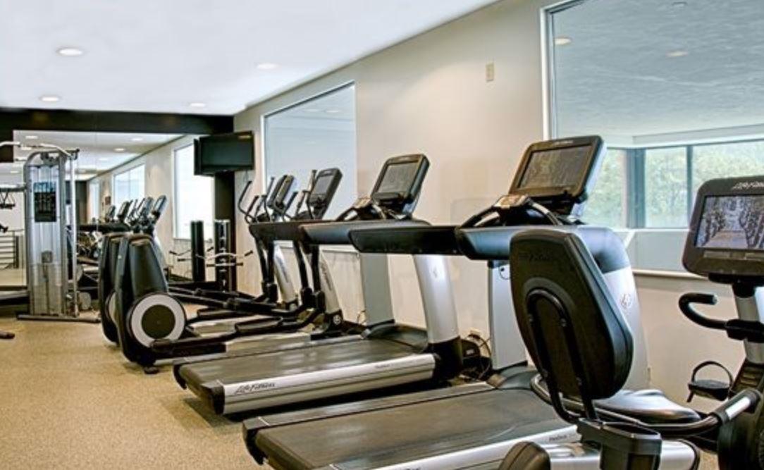 Instalaciones Recreativas Embassy Suites by Hilton Chicago O'Hare Rosemont