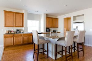 Alquiler Vacacional - √3 BDR Ranch Home√For Families√Backyard√Parking√Quiet