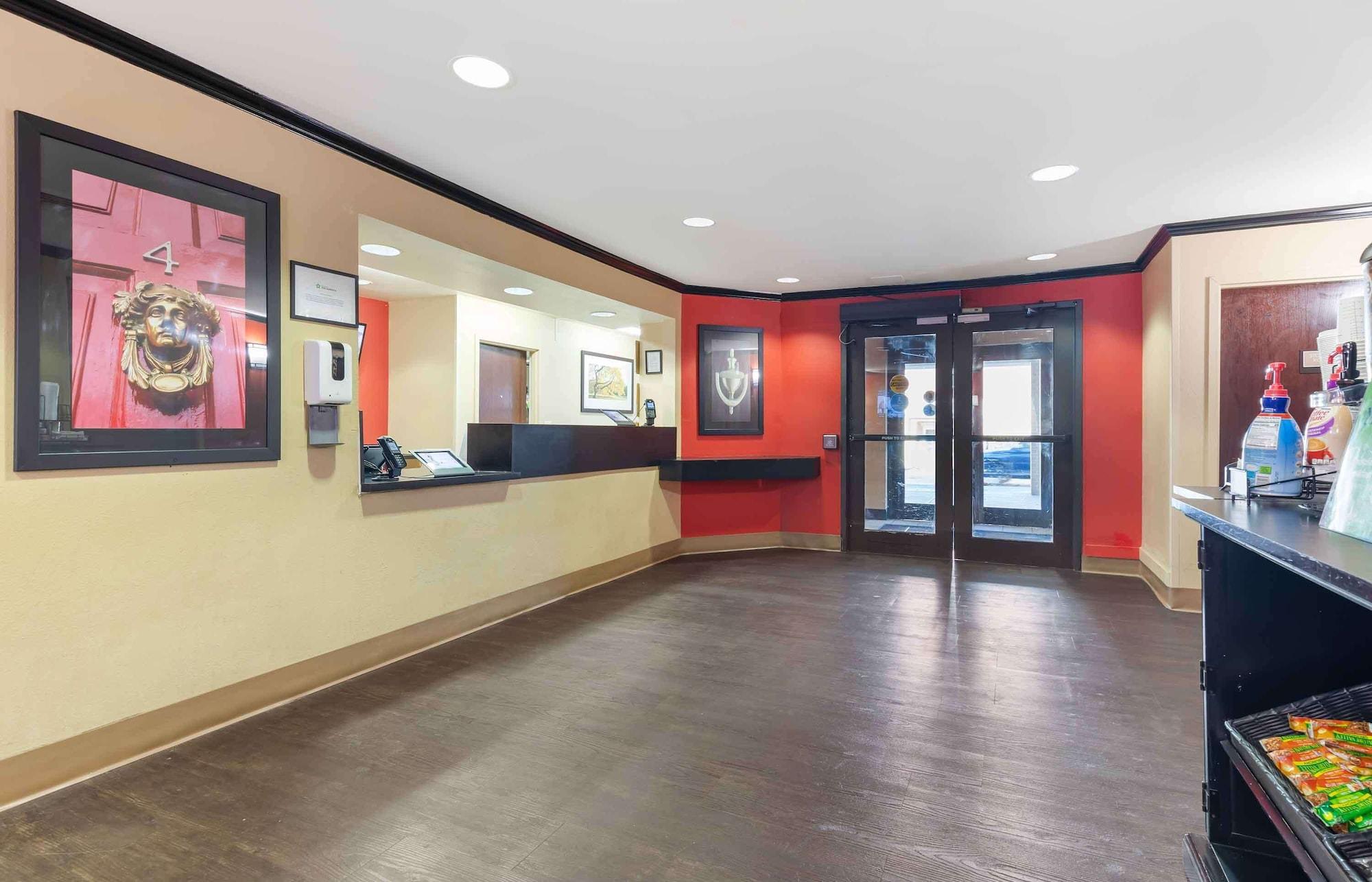 Vista Lobby Extended Stay America Suites Washington DC Gaithersburg N
