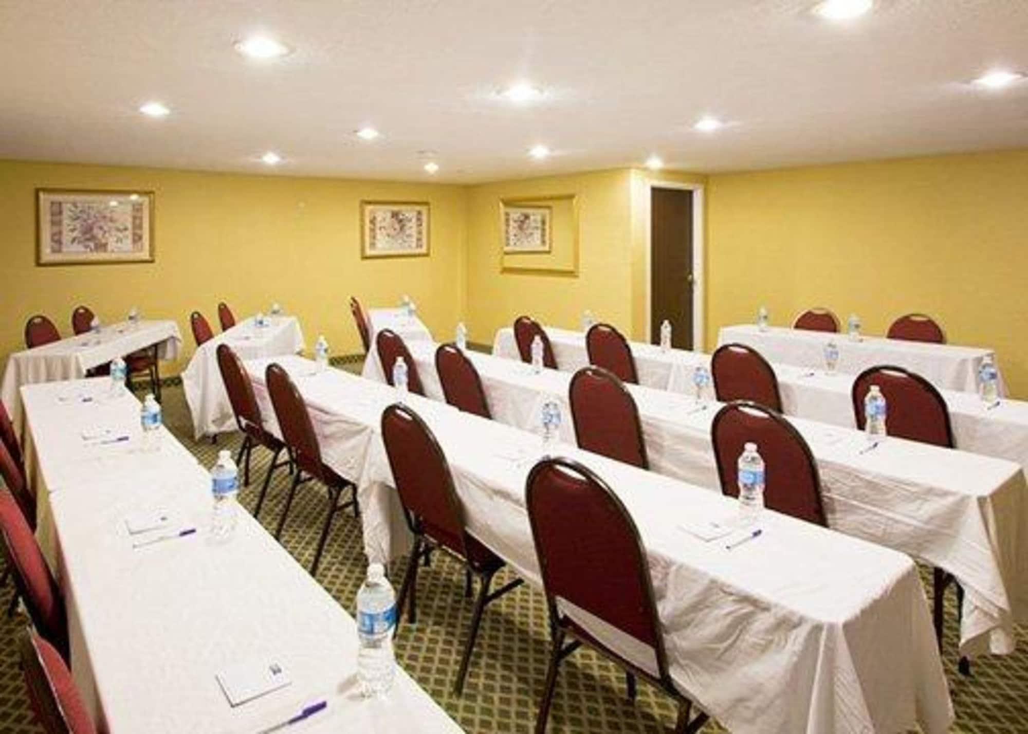 Sala de Reuniones Econo Lodge