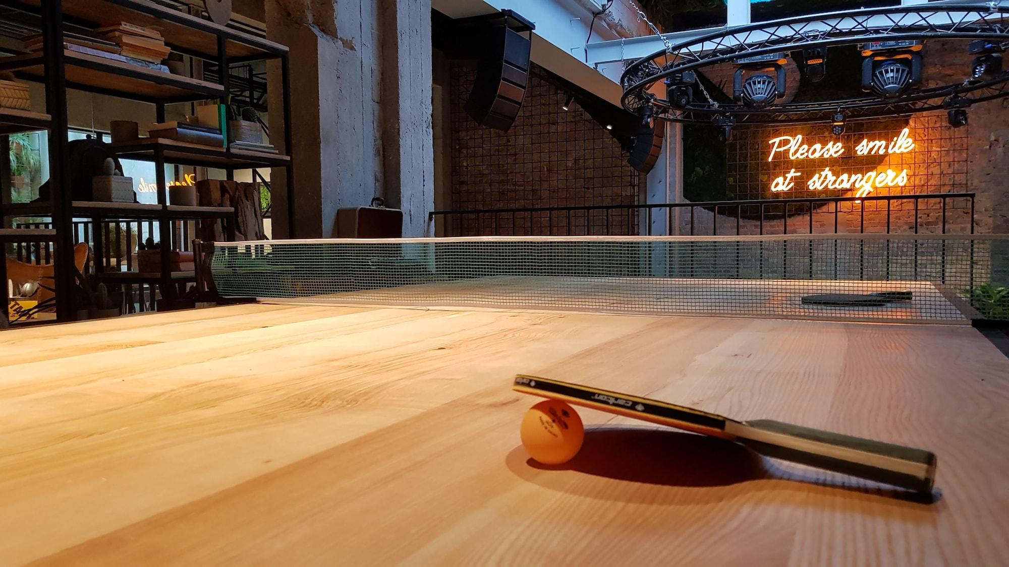 Vista Lobby Upstairs Hotel