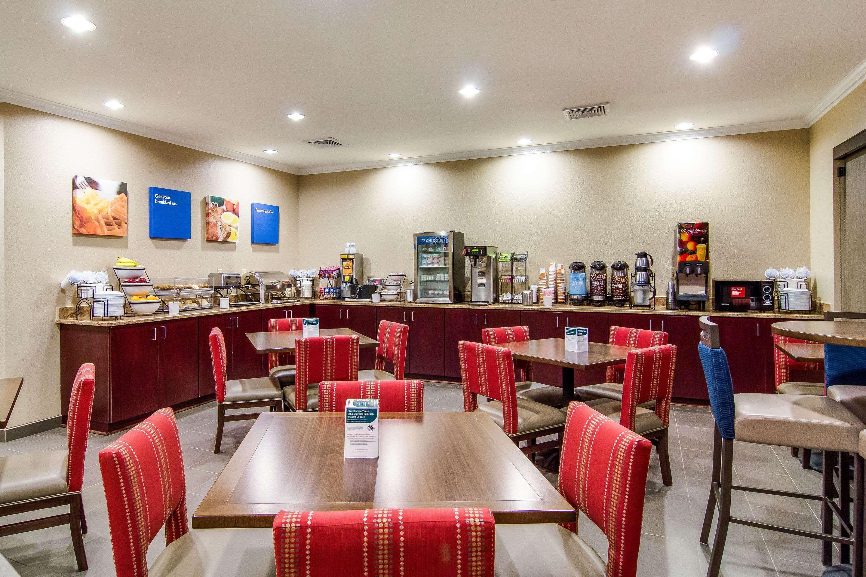 Restaurant Comfort Inn Blackshear Hwy 84
