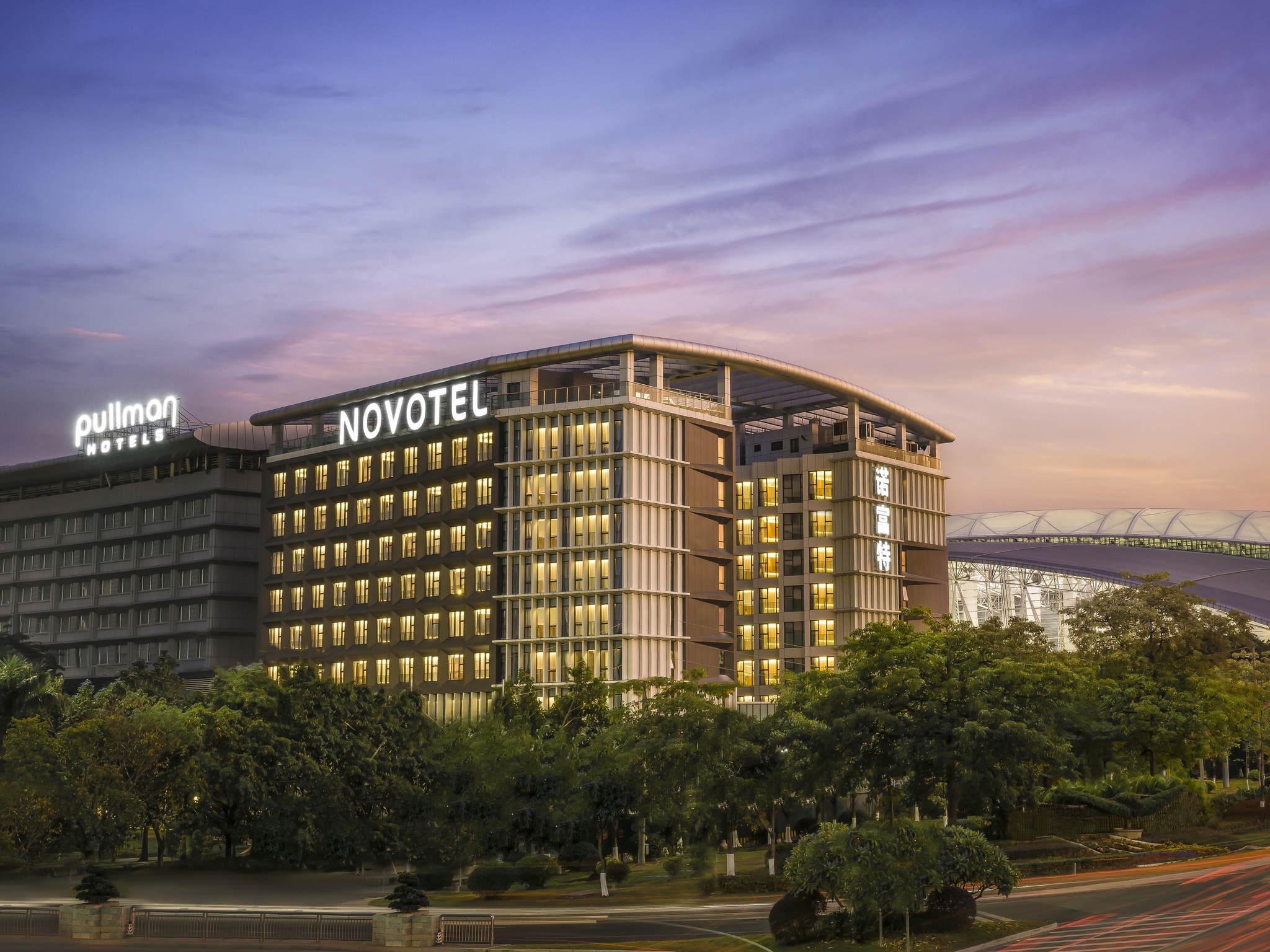 Vista Exterior Novotel Guangzhou Baiyun Airport