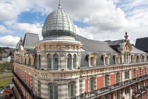 Alojamiento - Grand Hotel Moderne