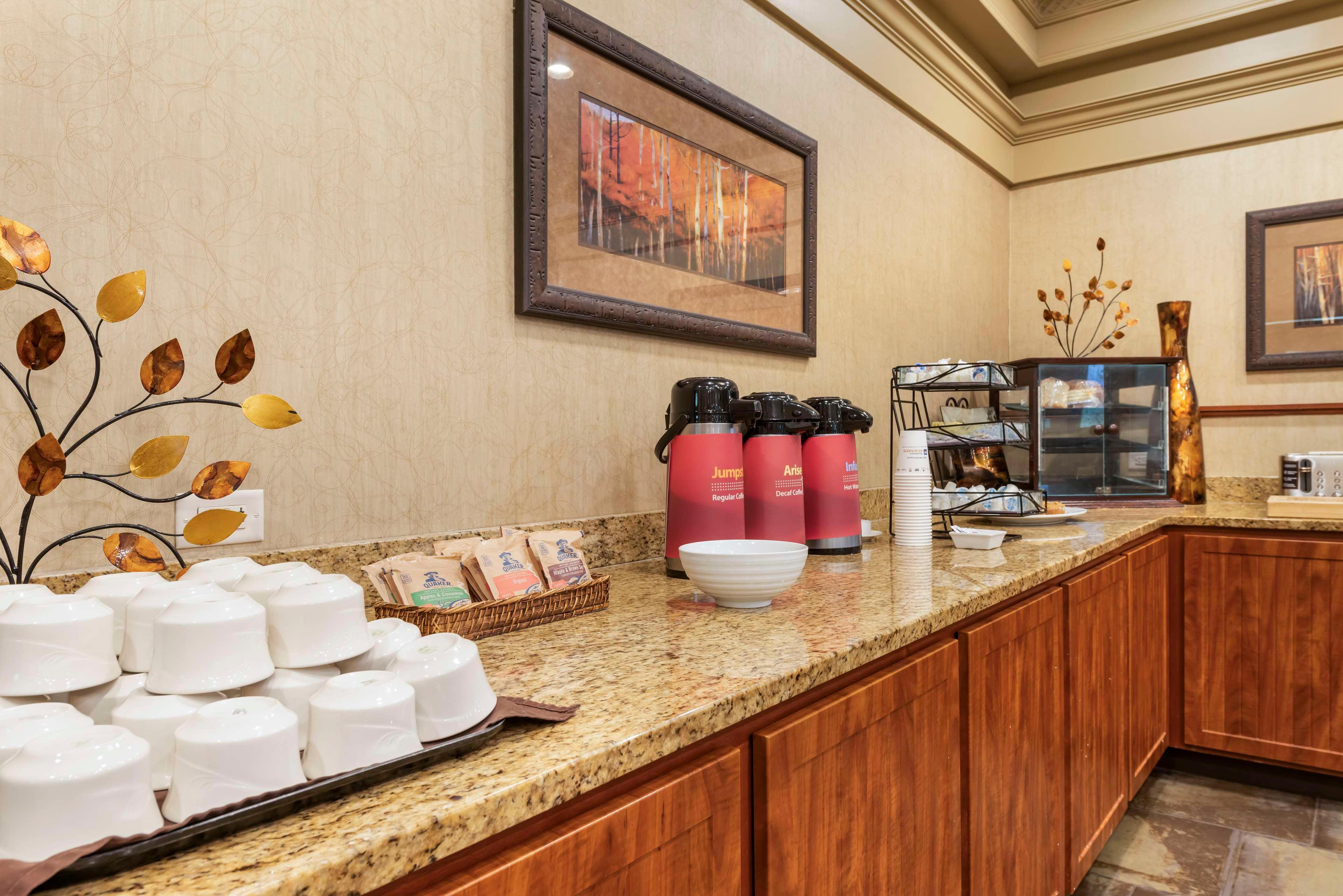 Restaurant Best Western Plus Ramkota Hotel