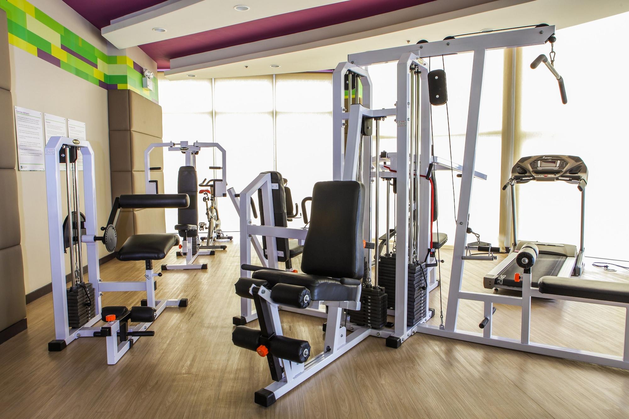 Gimnasio The Exchange Regency Residence Hotel