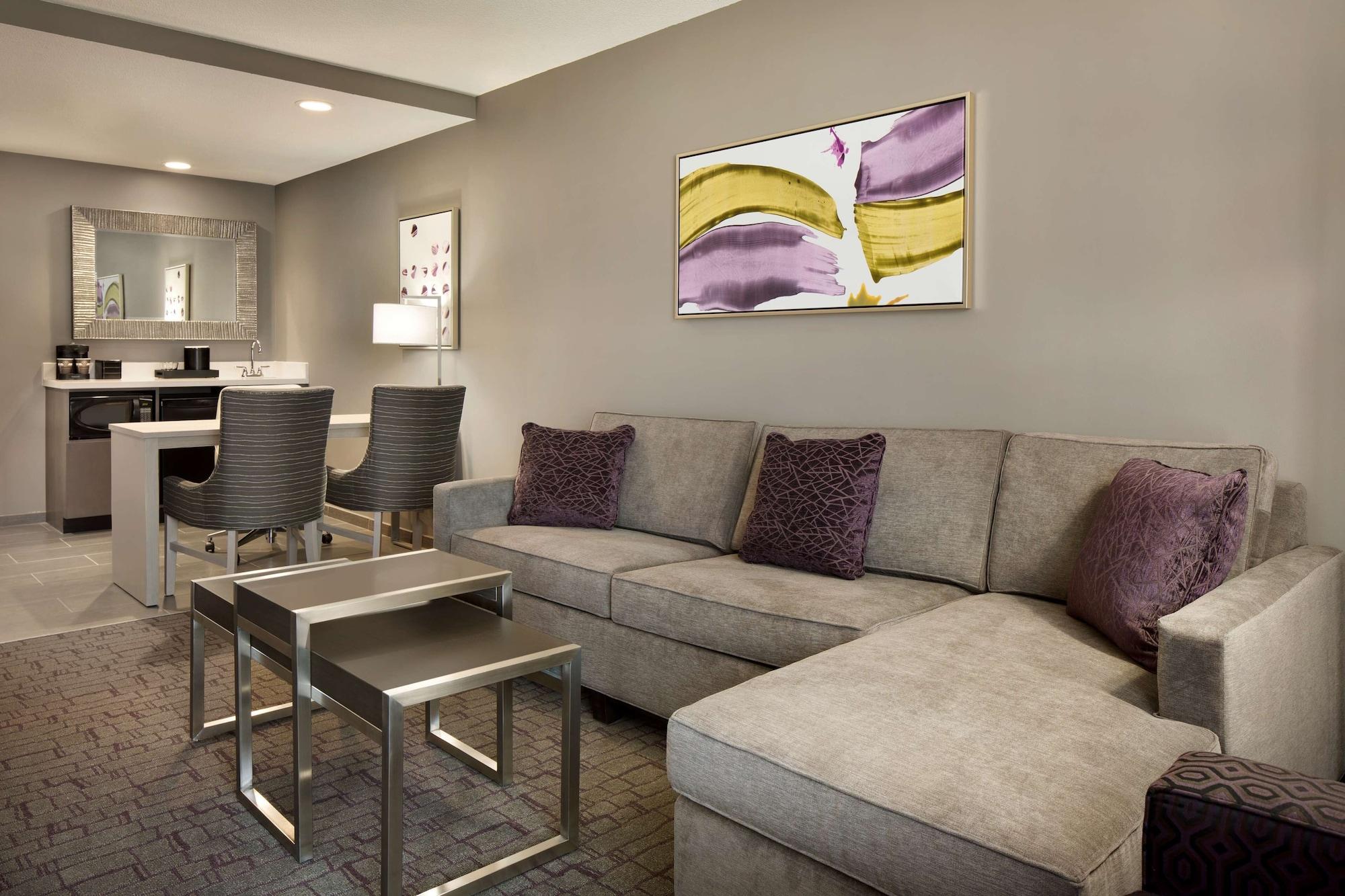 Habitación Embassy Suites by Hilton Charlotte Uptown 