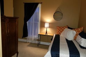 Alquiler Vacacional - Updated historic home in a great location