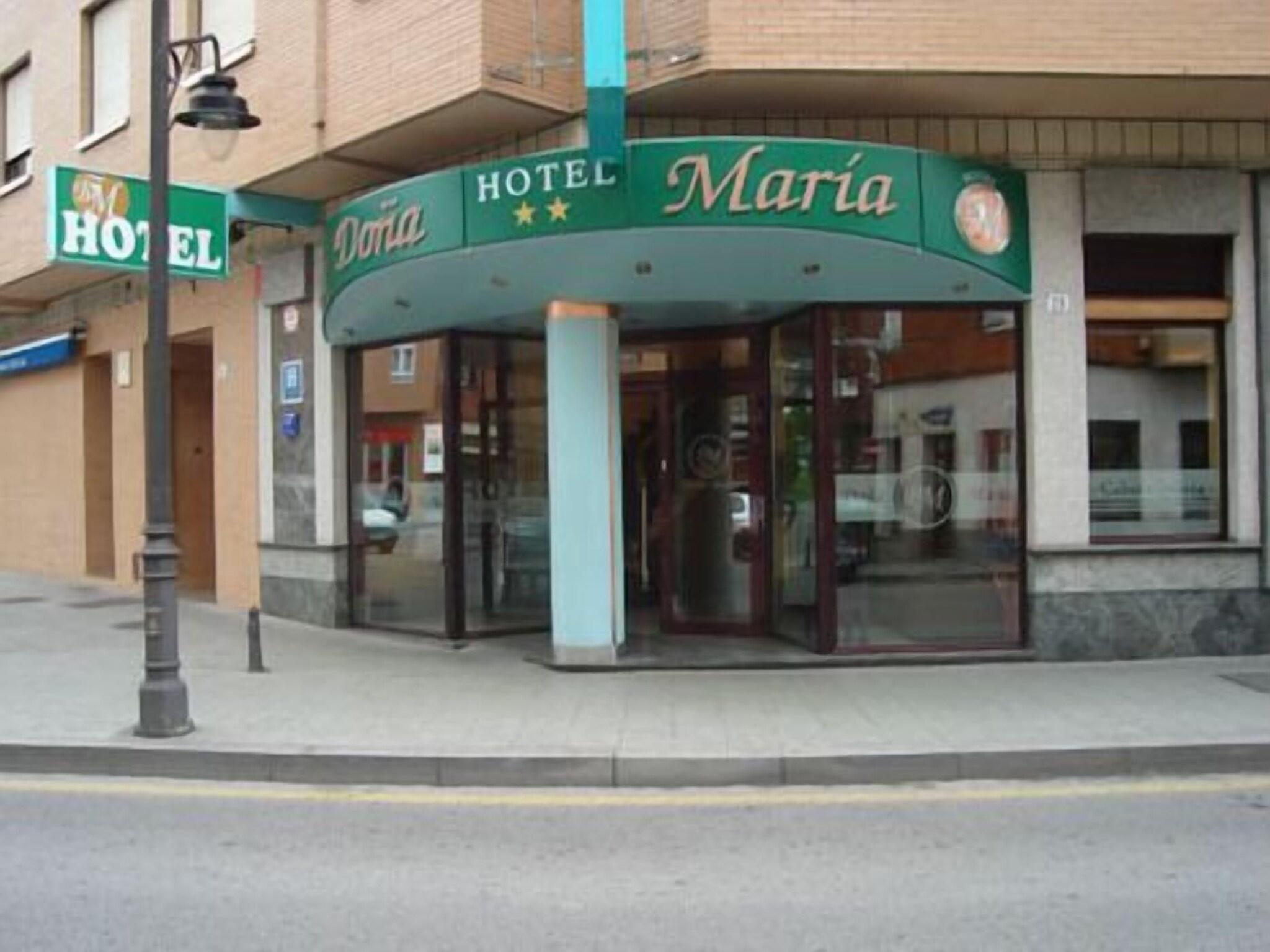 Vista Exterior Hotel Doña María