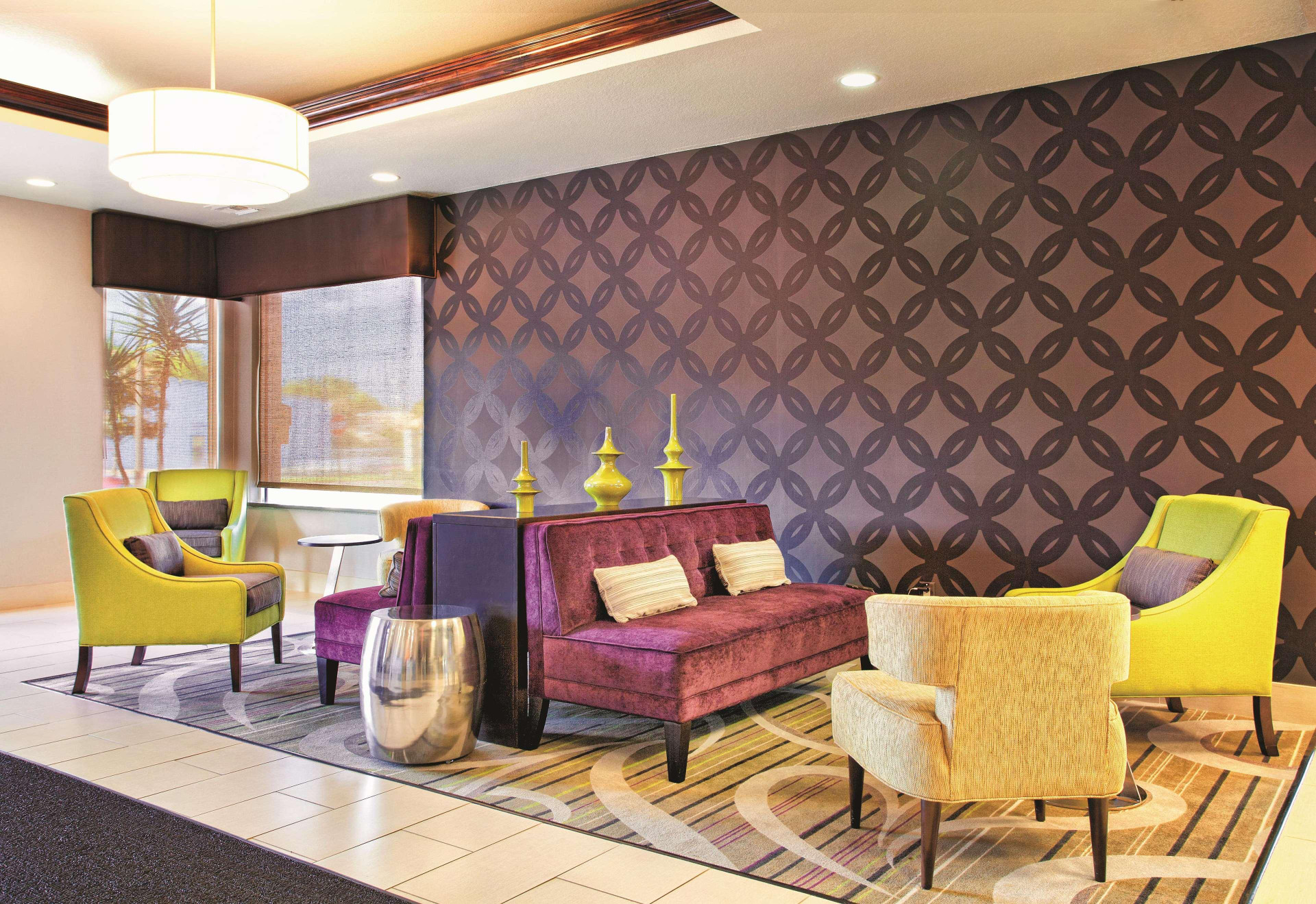 Vista Lobby La Quinta Inn & Suites by Wyndham Tampa Bay Area-Tampa South