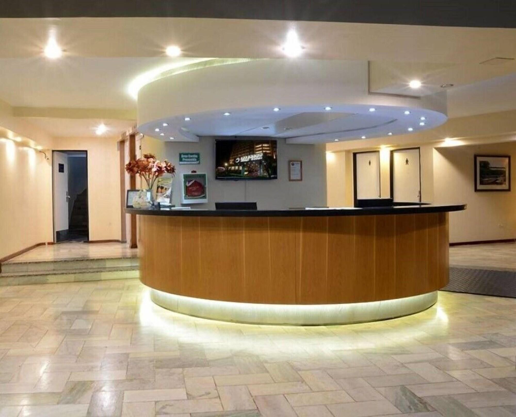 Vista Lobby Intersur Colon