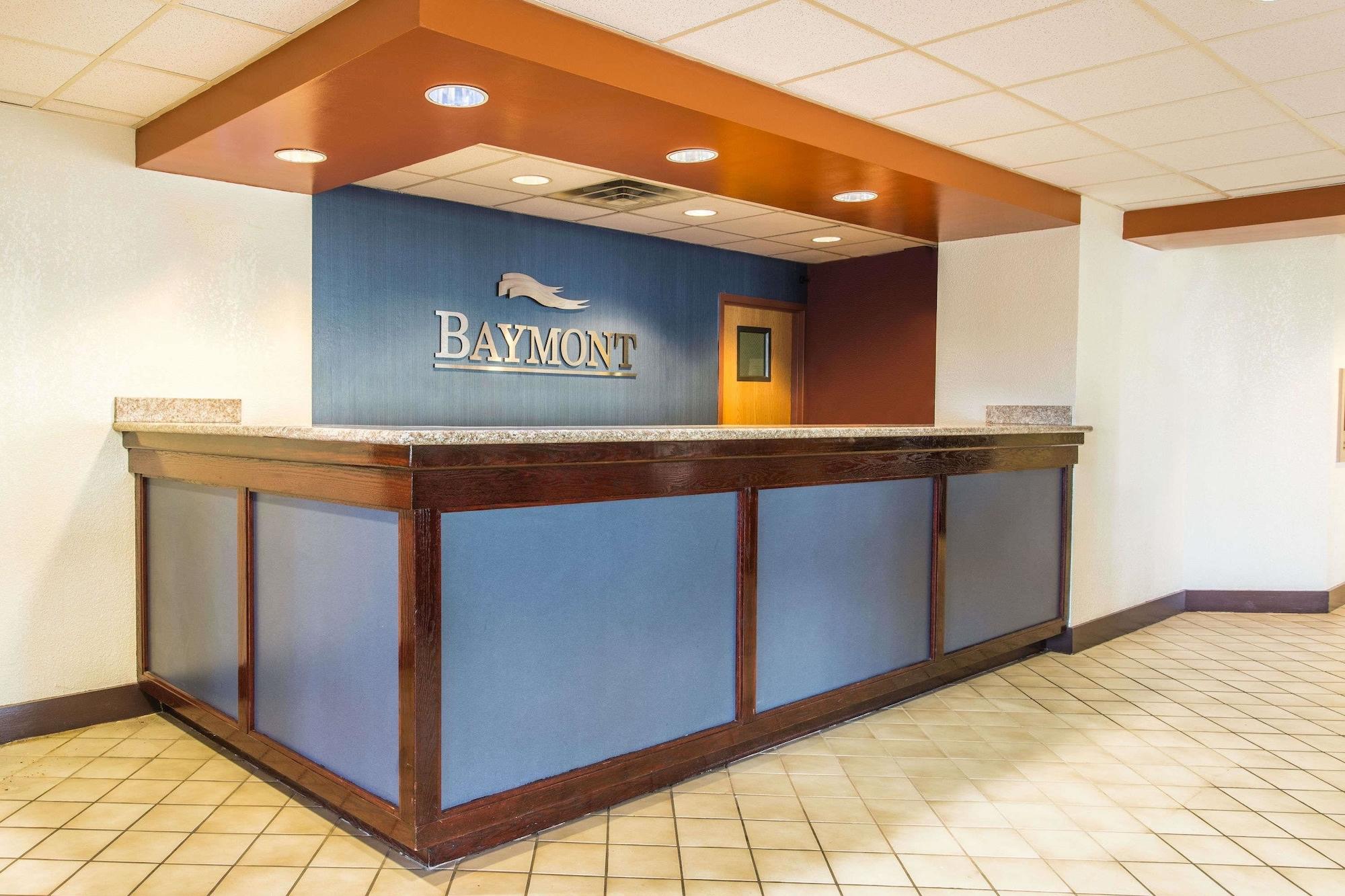 Vista Lobby Baymont by Wyndham Cincinnati