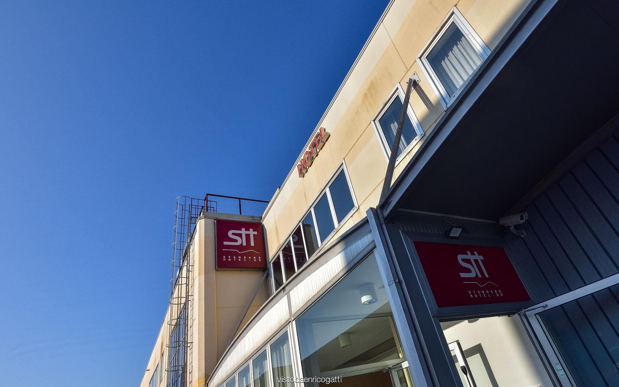 Vista Exterior Standard Hotel Udine