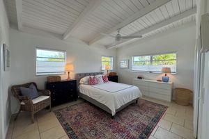 Alquiler Vacacional - Canal Waterfront on Duck Key w/ Large Boat Dock & Amazing Pool!