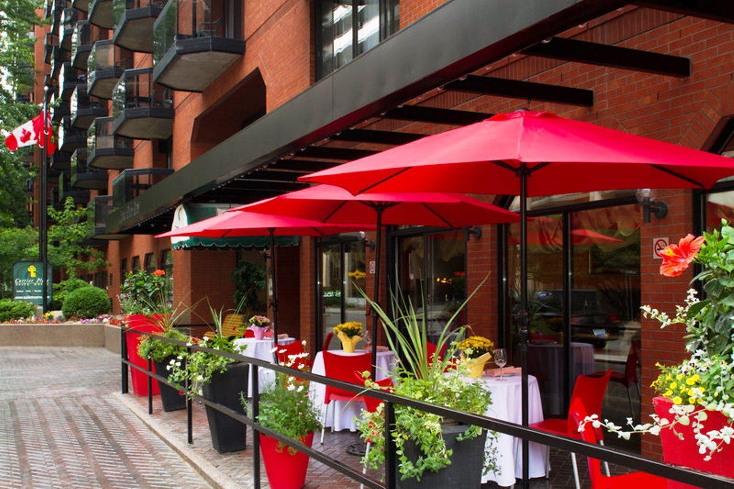 Restaurant Cartier Place Suite Hotel