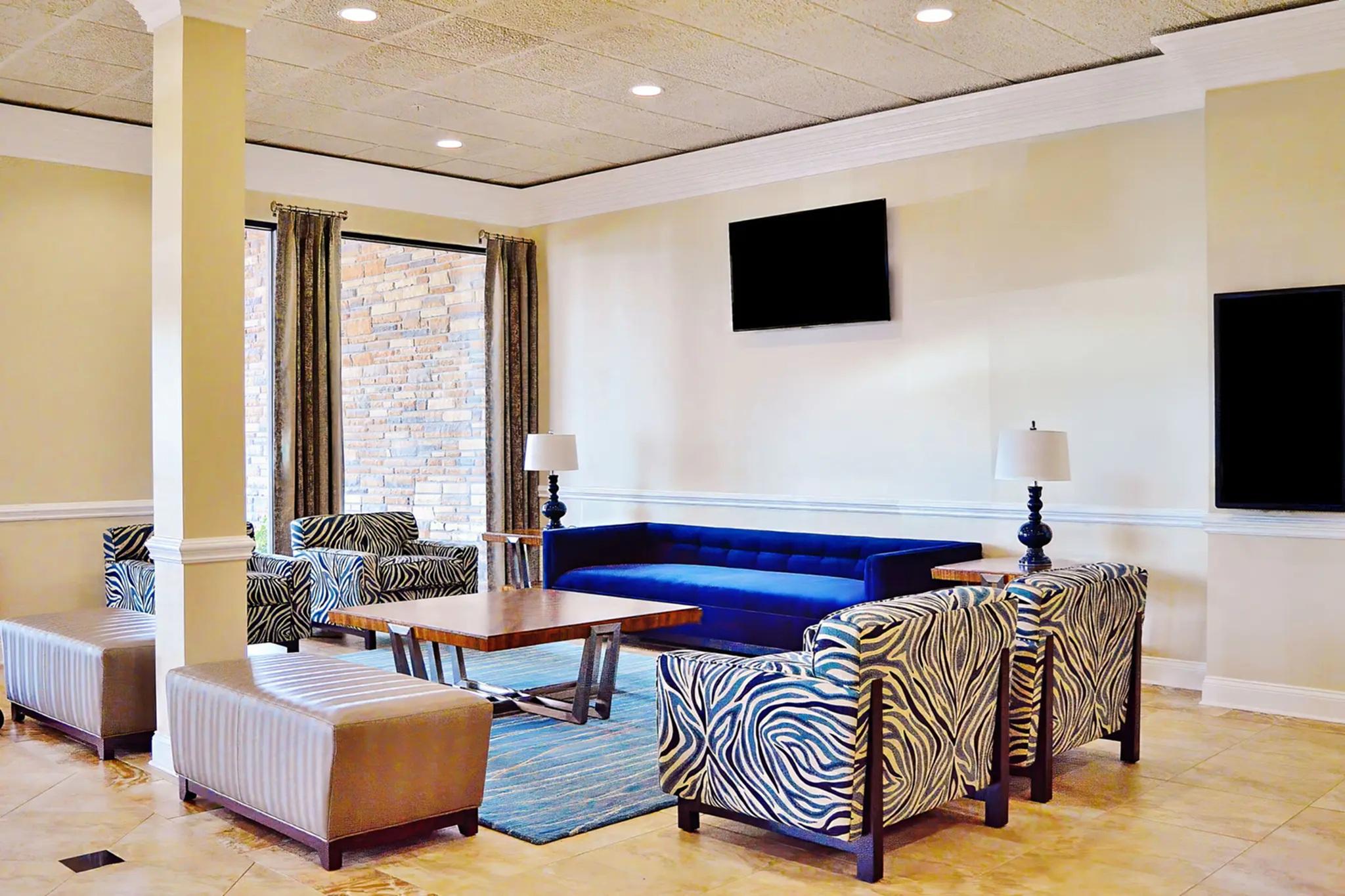 Vista Lobby Radisson Hotel Orlando Lake Buena Vista South