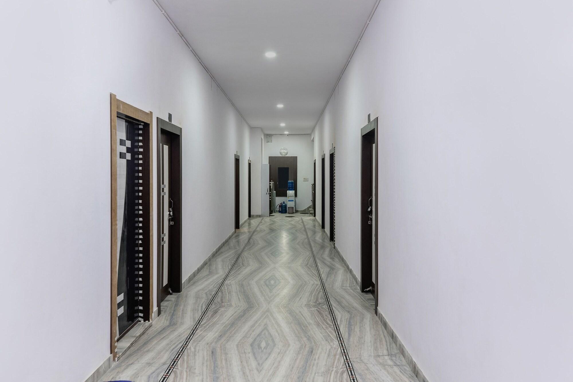 Varios OYO 30930 Hotel Jaipur Inn