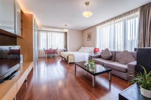 Alojamiento - Qingdao Housing International Hotel