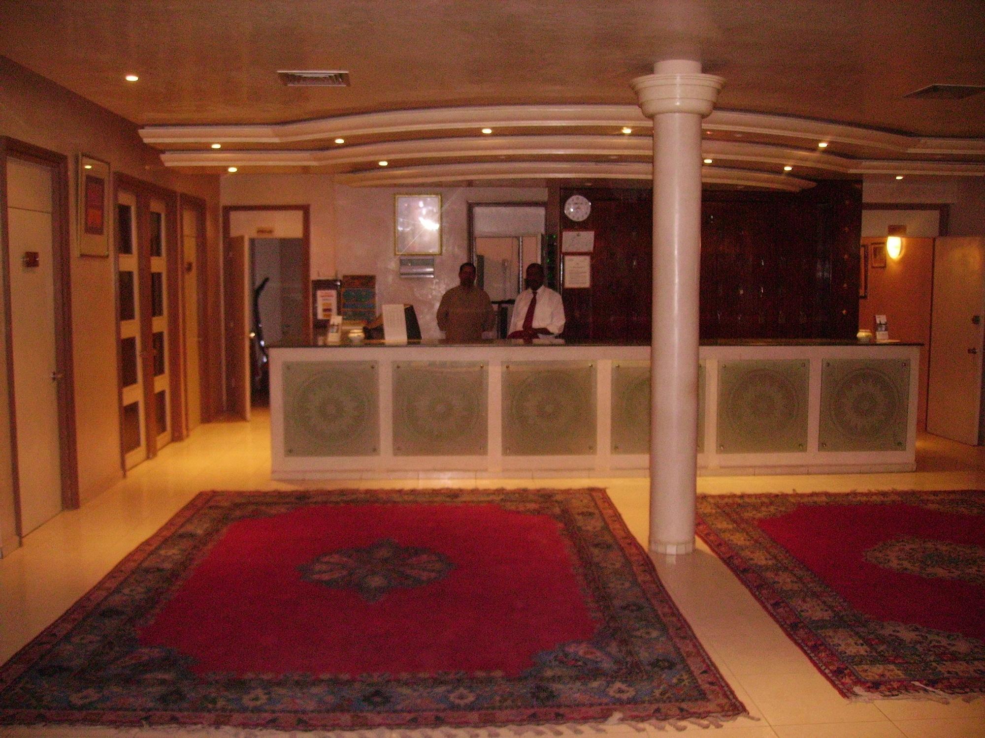 Vista Lobby Le Zat