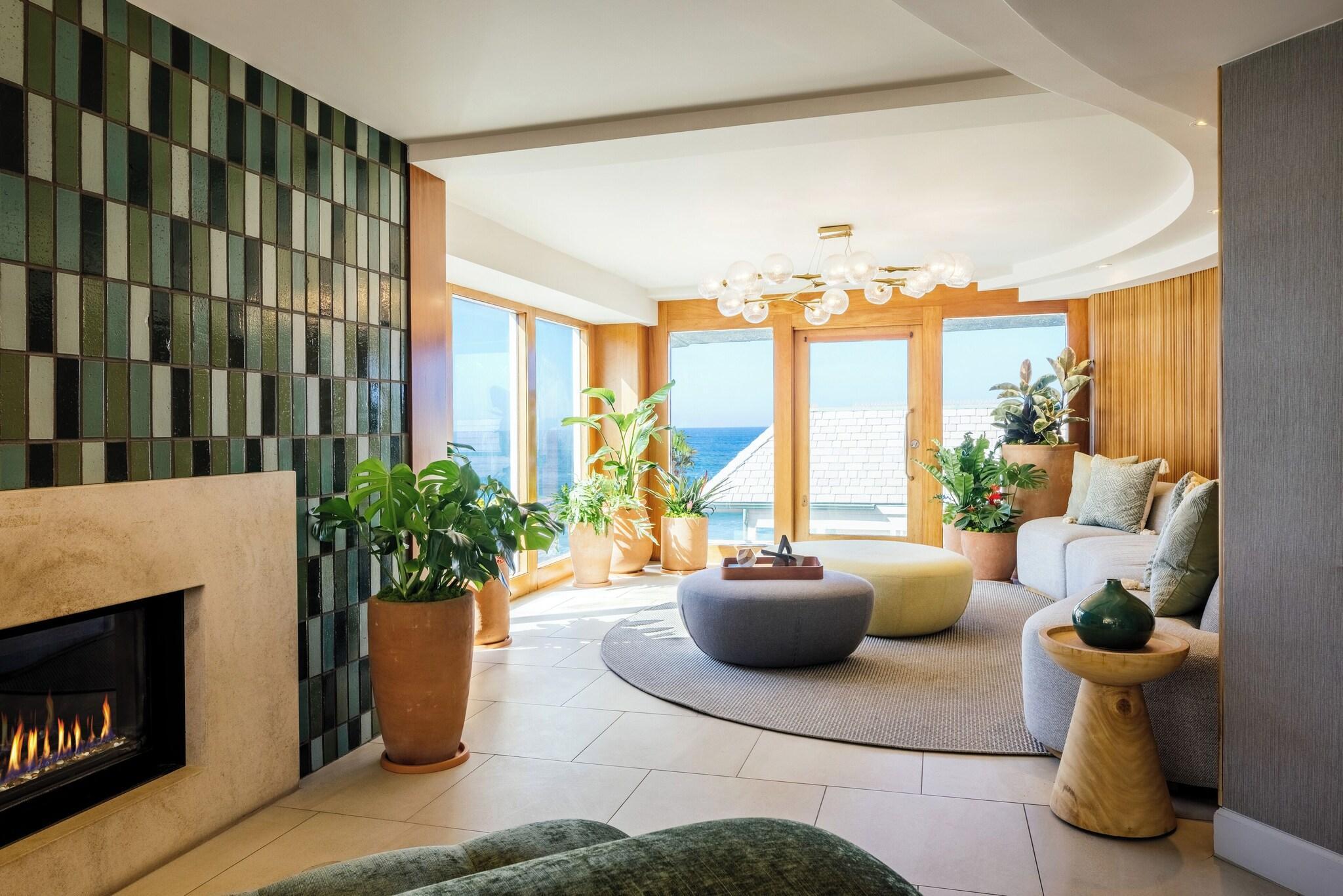 Vista Lobby Beach Terrace