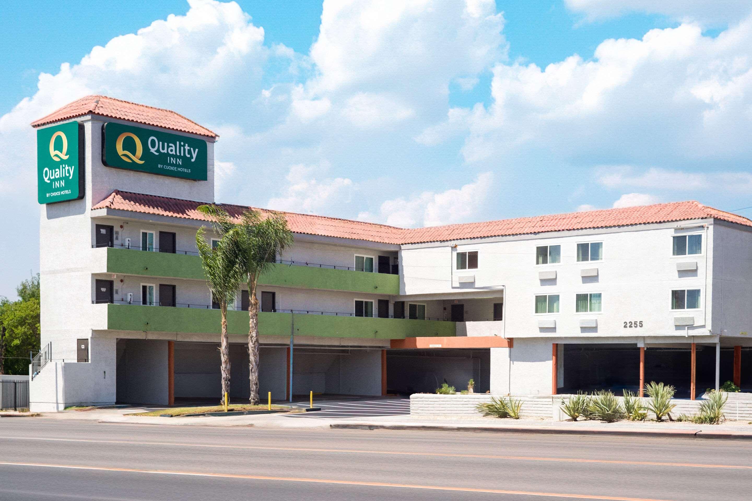 Varios Quality Inn Burbank Airport