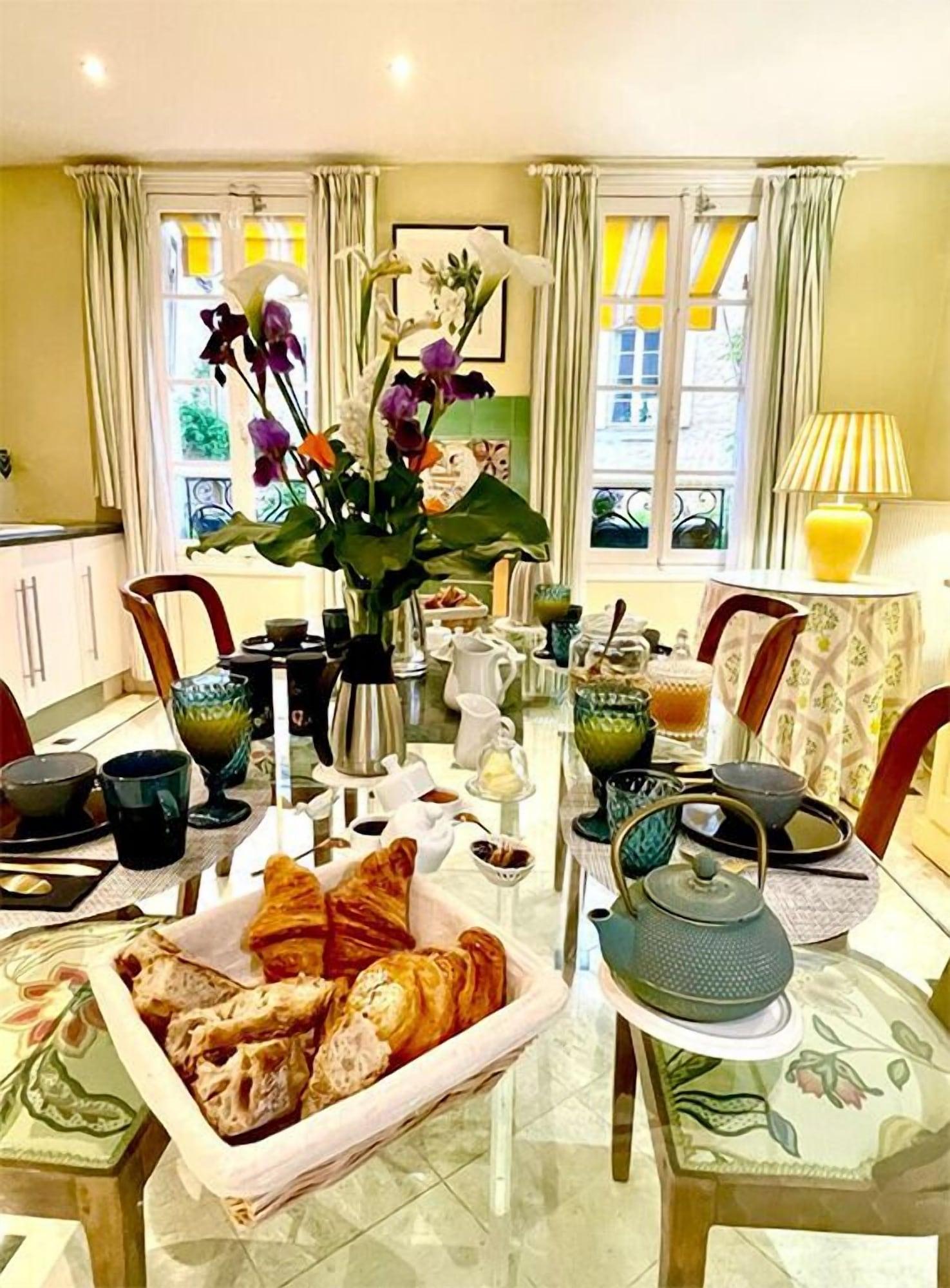 Restaurant Le Colombier De Cyrano Et Roxane